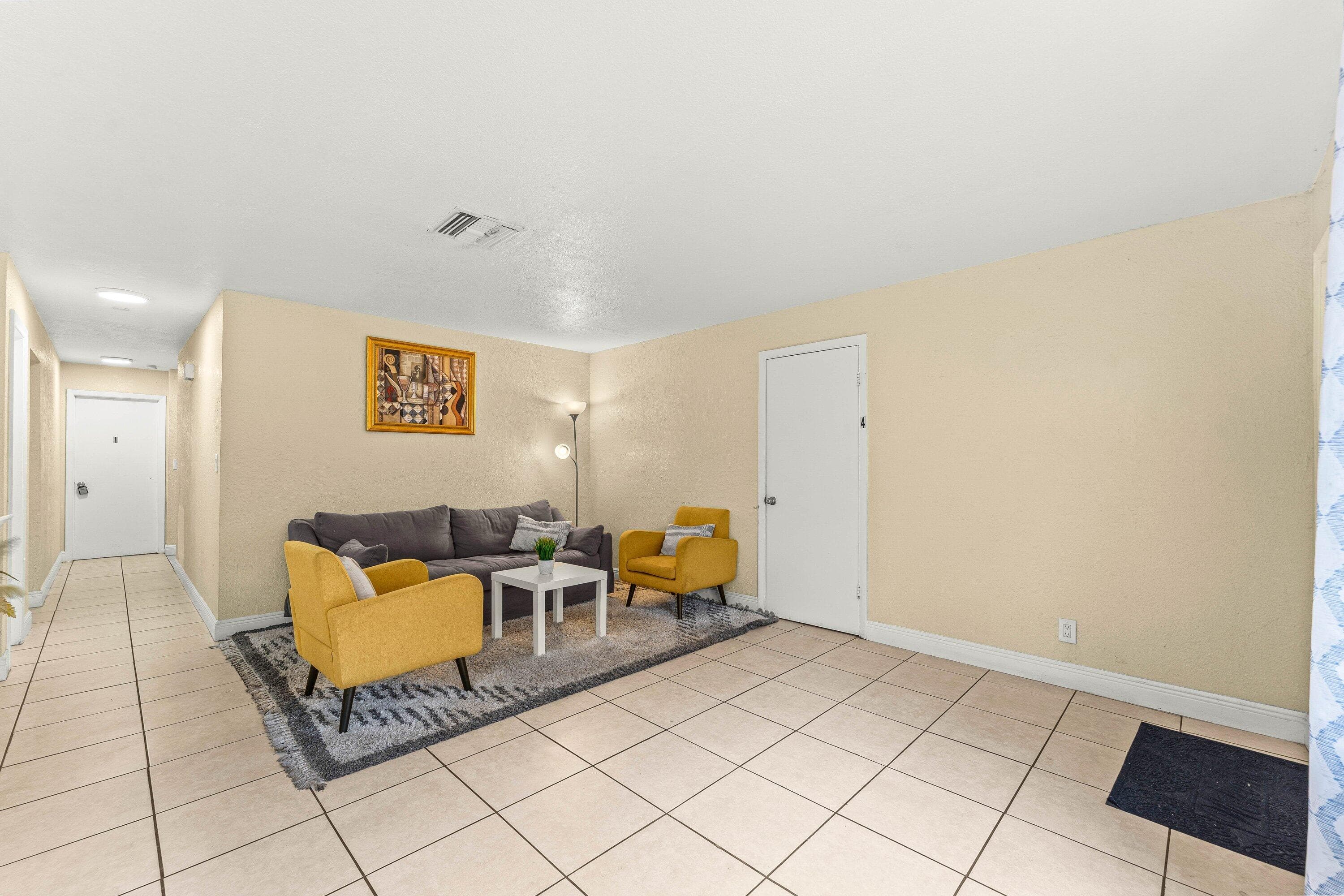 2640 NW 14th Court, Fort Lauderdale, FL 33311 — photo 5 of 23