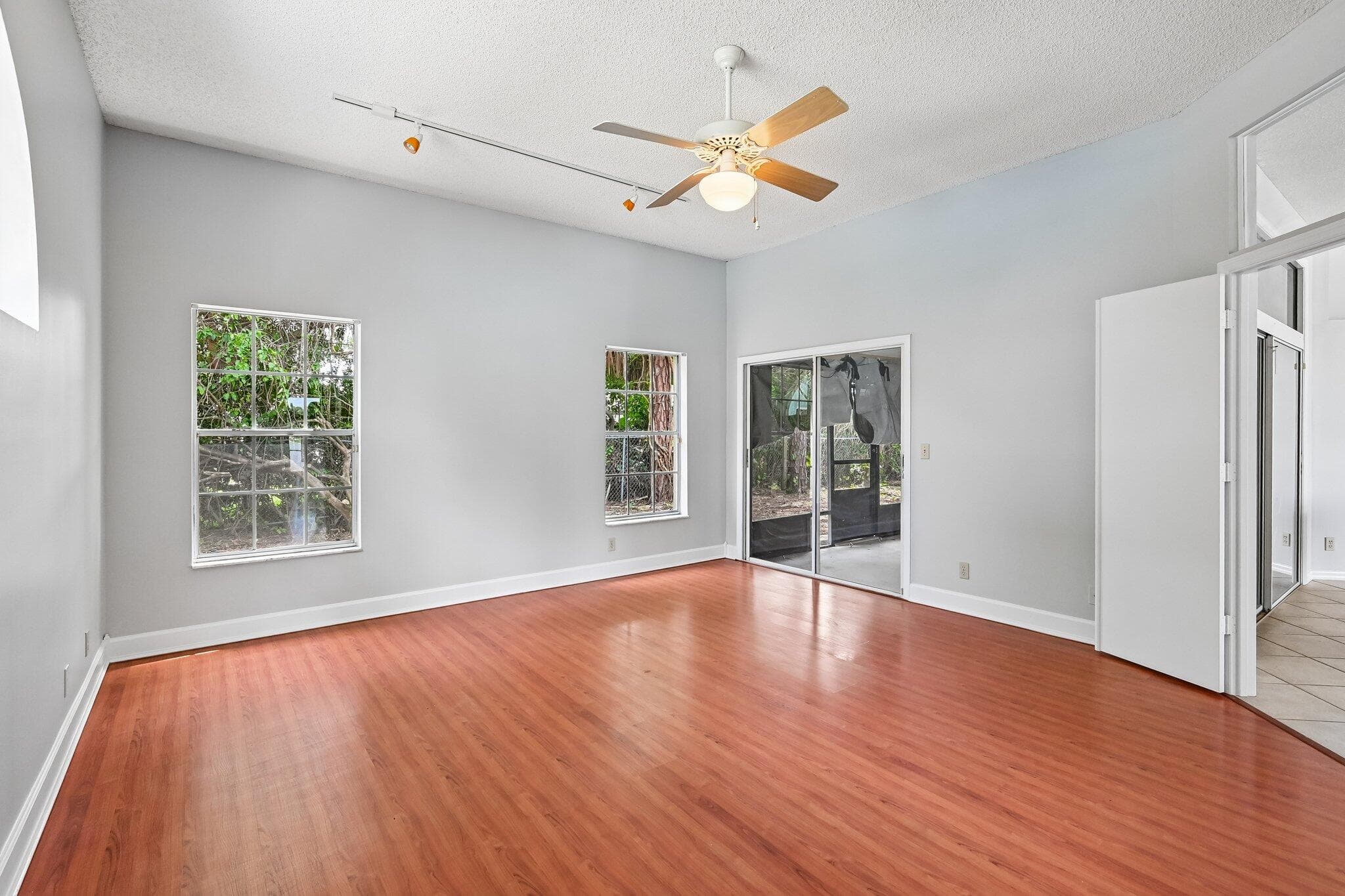 160 Royal Pine Circle S, Royal Palm Beach, FL 33411 — photo 12 of 25