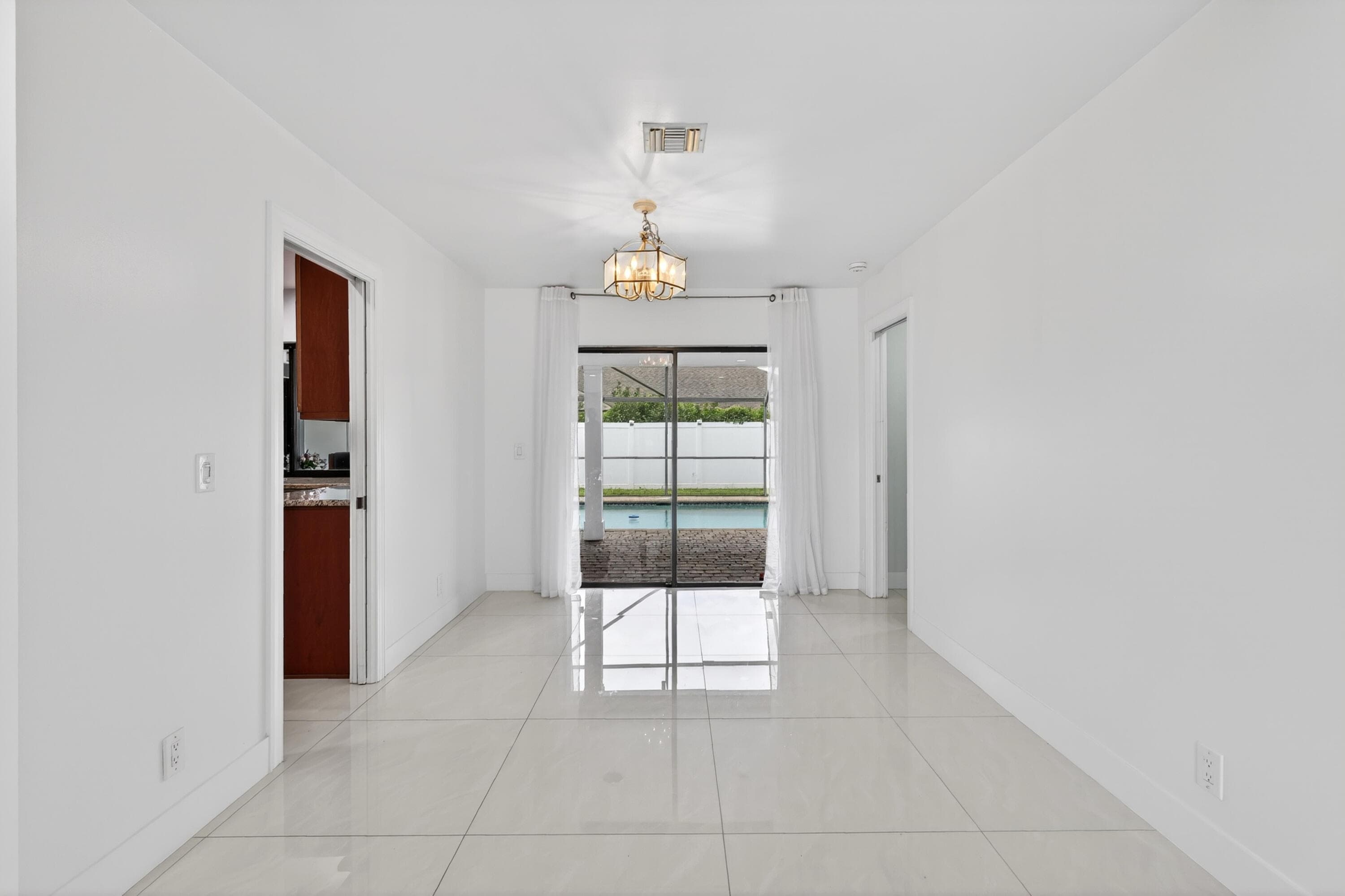 4831 Dorchester Mews, Haverhill, FL 33415 — photo 14 of 29