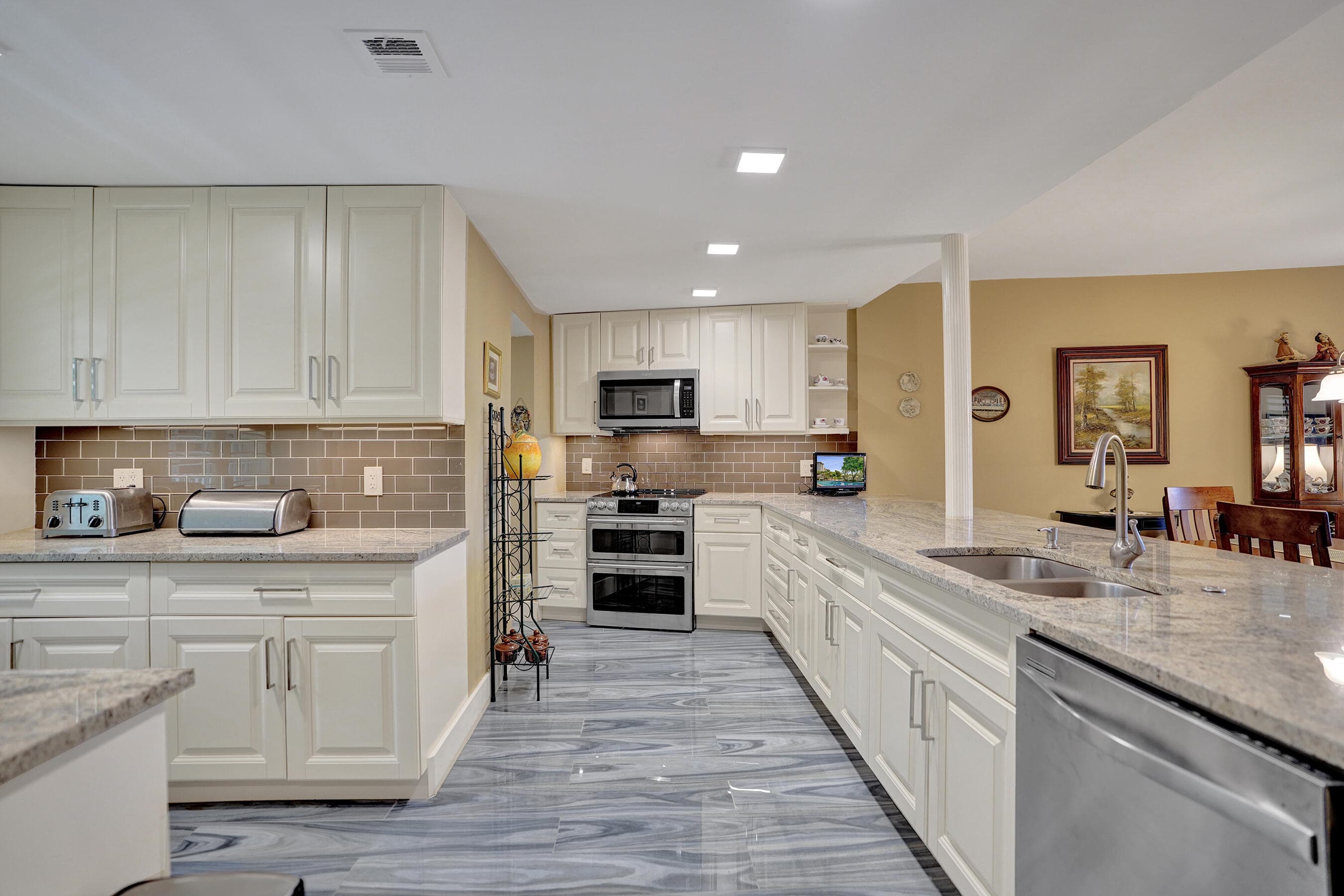 3499 Oaks Way Unit 205, Pompano Beach, FL 33069 — photo 4 of 74