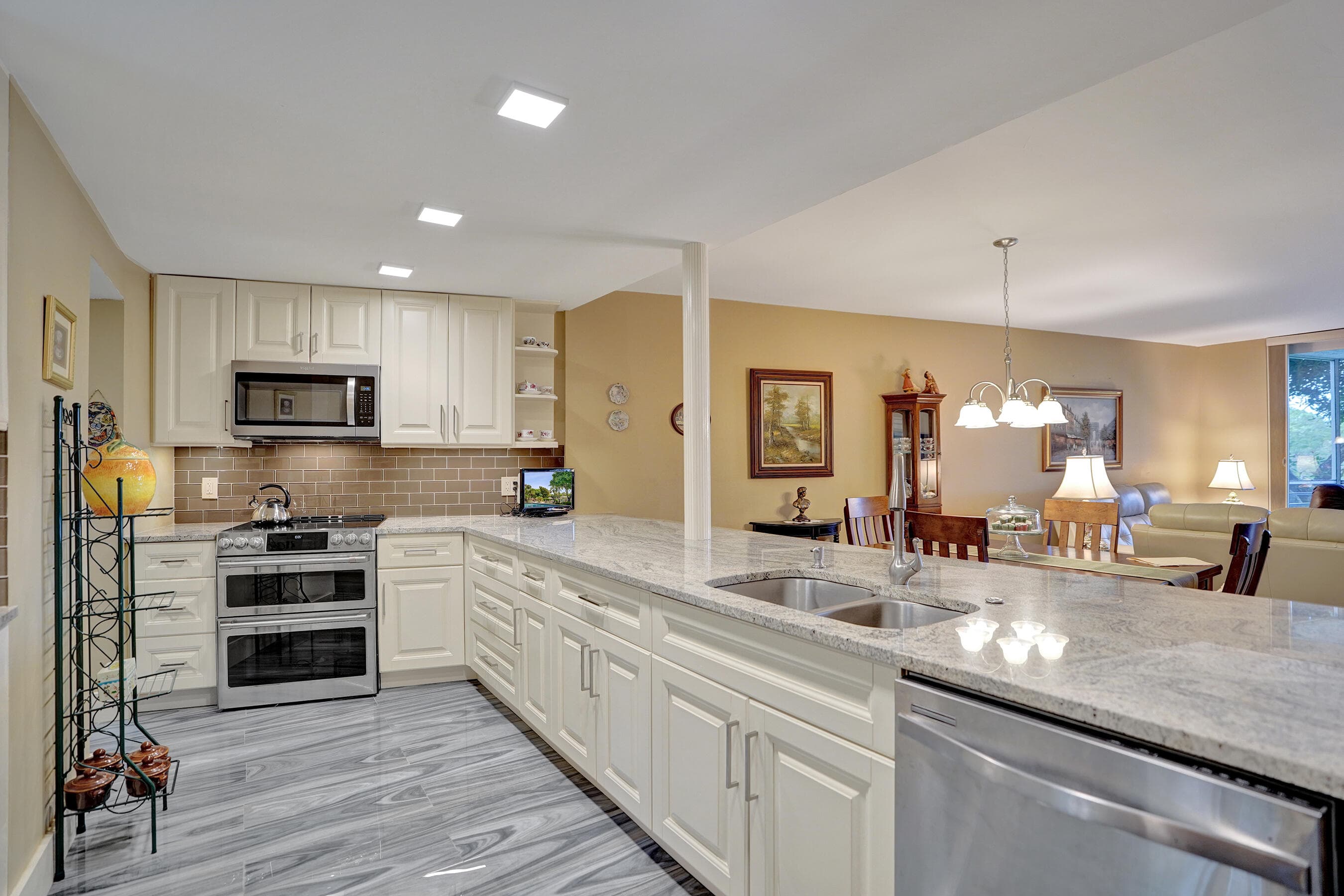3499 Oaks Way Unit 205, Pompano Beach, FL 33069 — photo 8 of 74