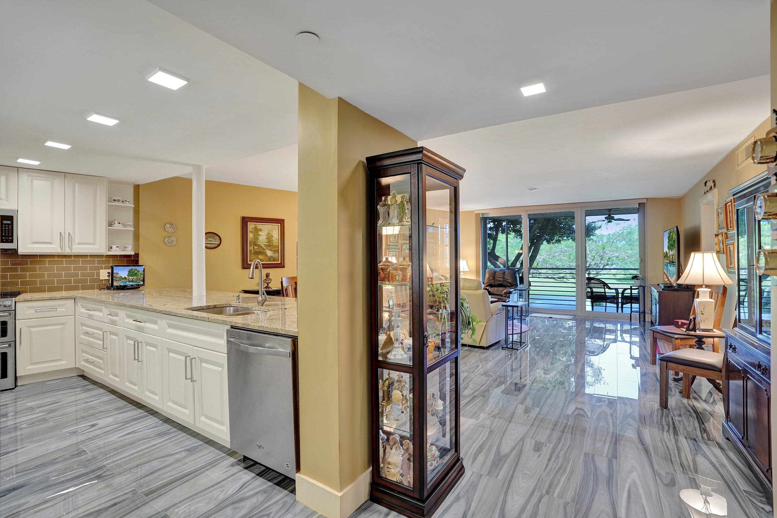3499 Oaks Way Unit 205, Pompano Beach, FL 33069 — photo 18 of 74