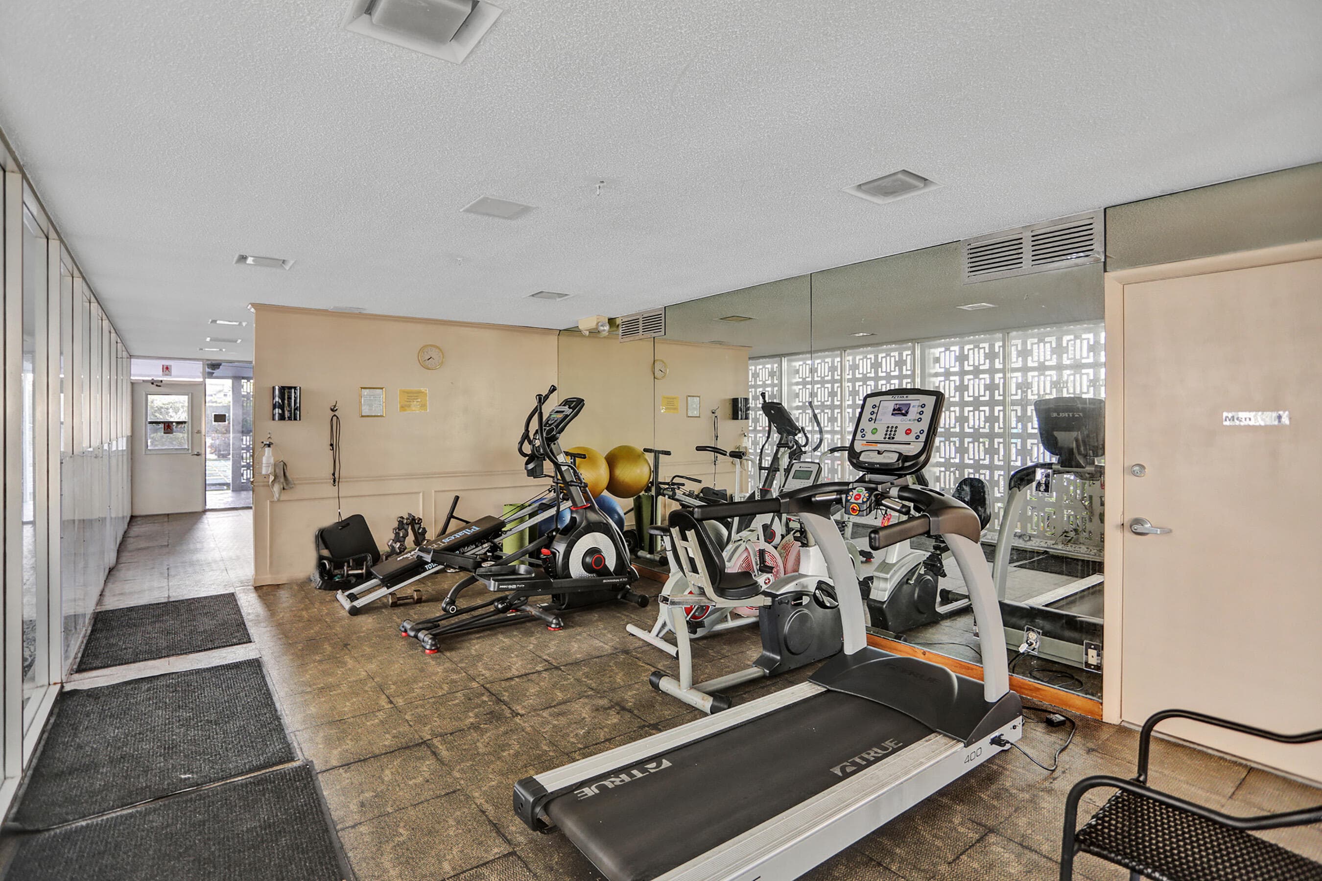 3040 NE 16th Avenue A405, Oakland Park, FL 33334 — photo 30 of 37