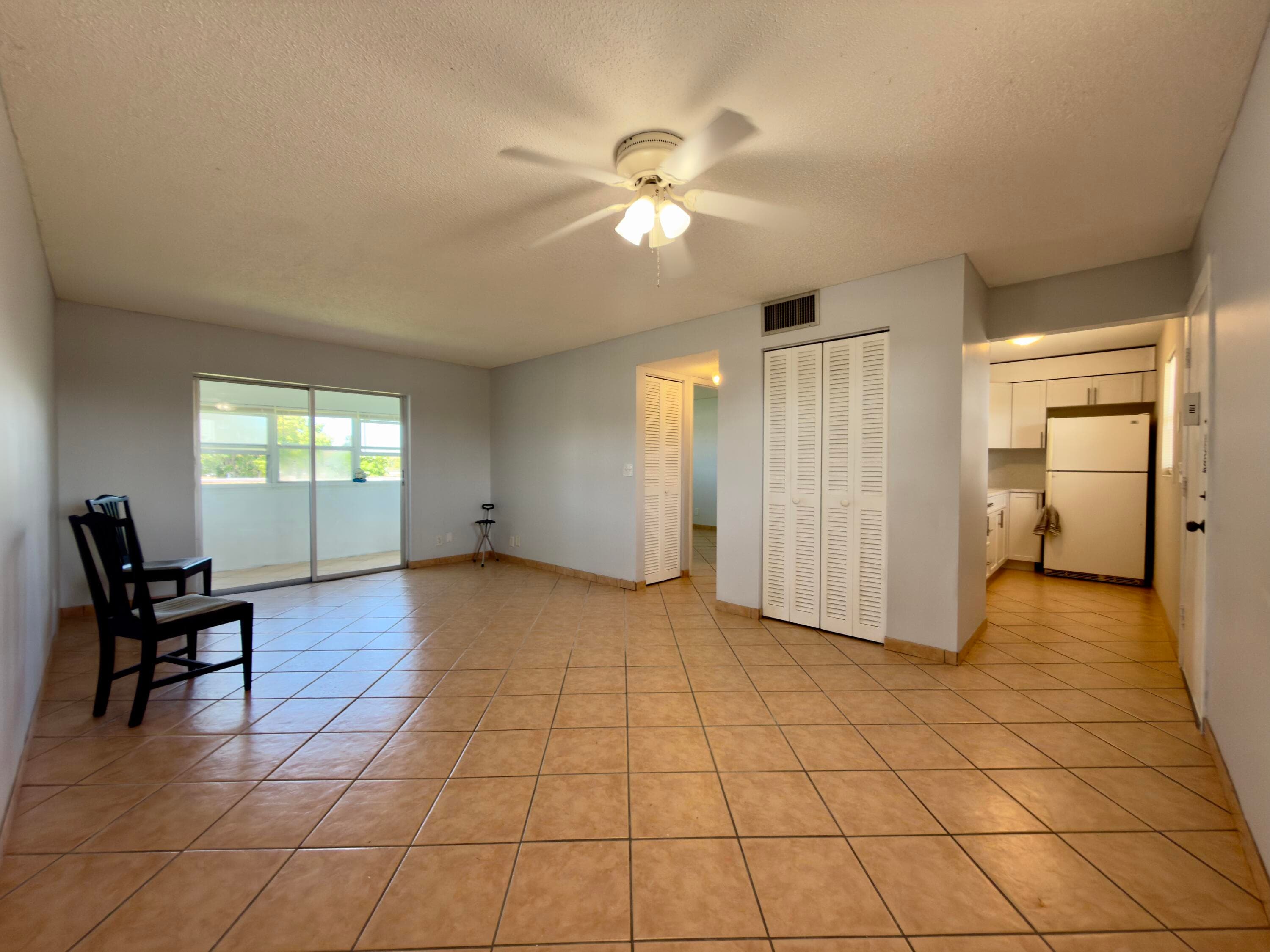 200 Bonnie Boulevard 132, Palm Springs, FL 33461 — photo 4 of 28