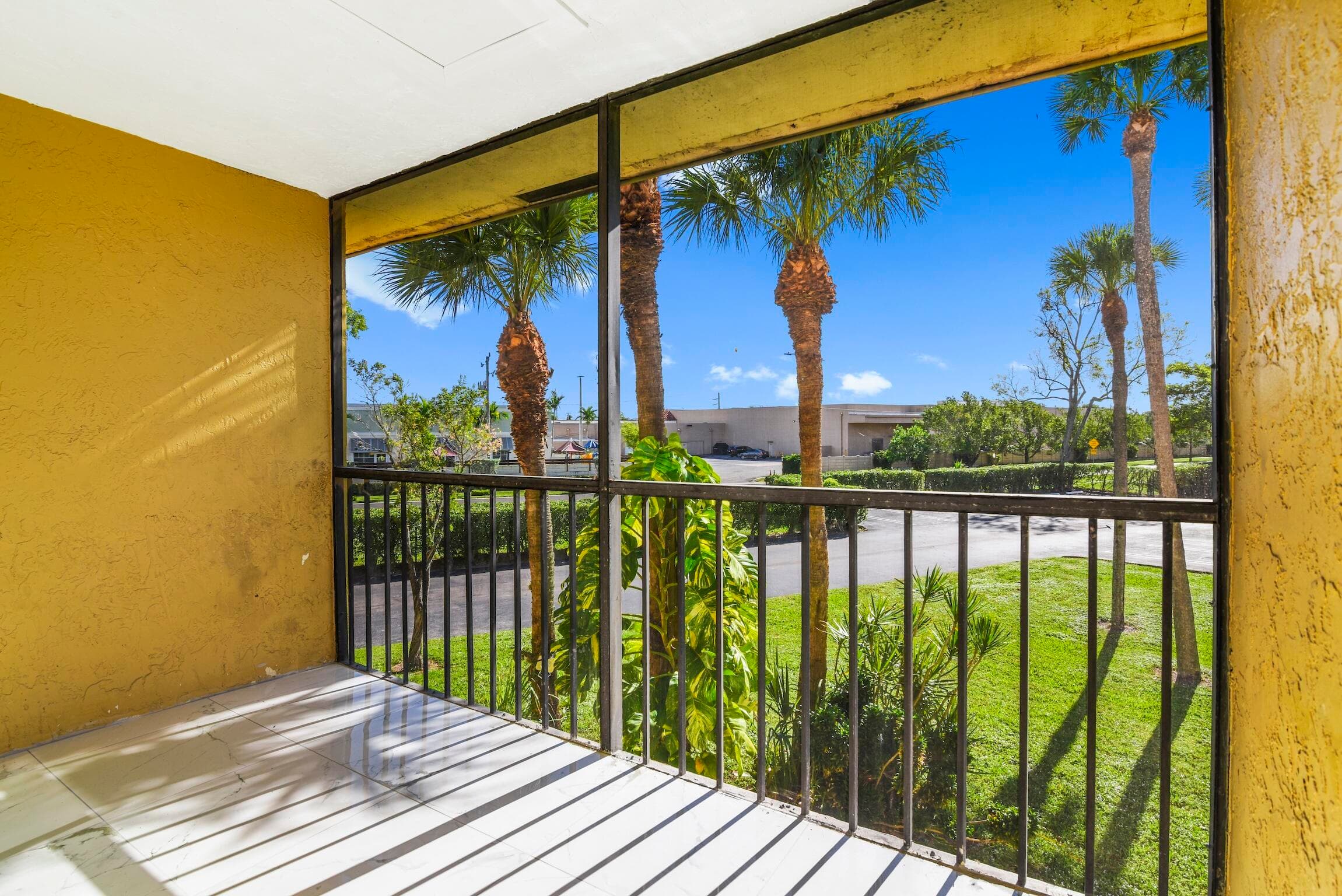 712 Meadows Circle, Boynton Beach, FL 33436 — photo 25 of 30