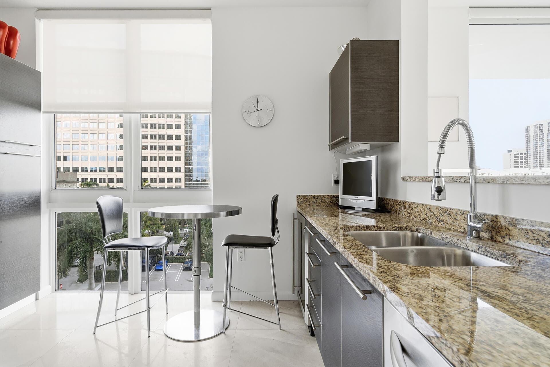 550 Okeechobee Boulevard 602, West Palm Beach, FL 33401 — photo 11 of 33