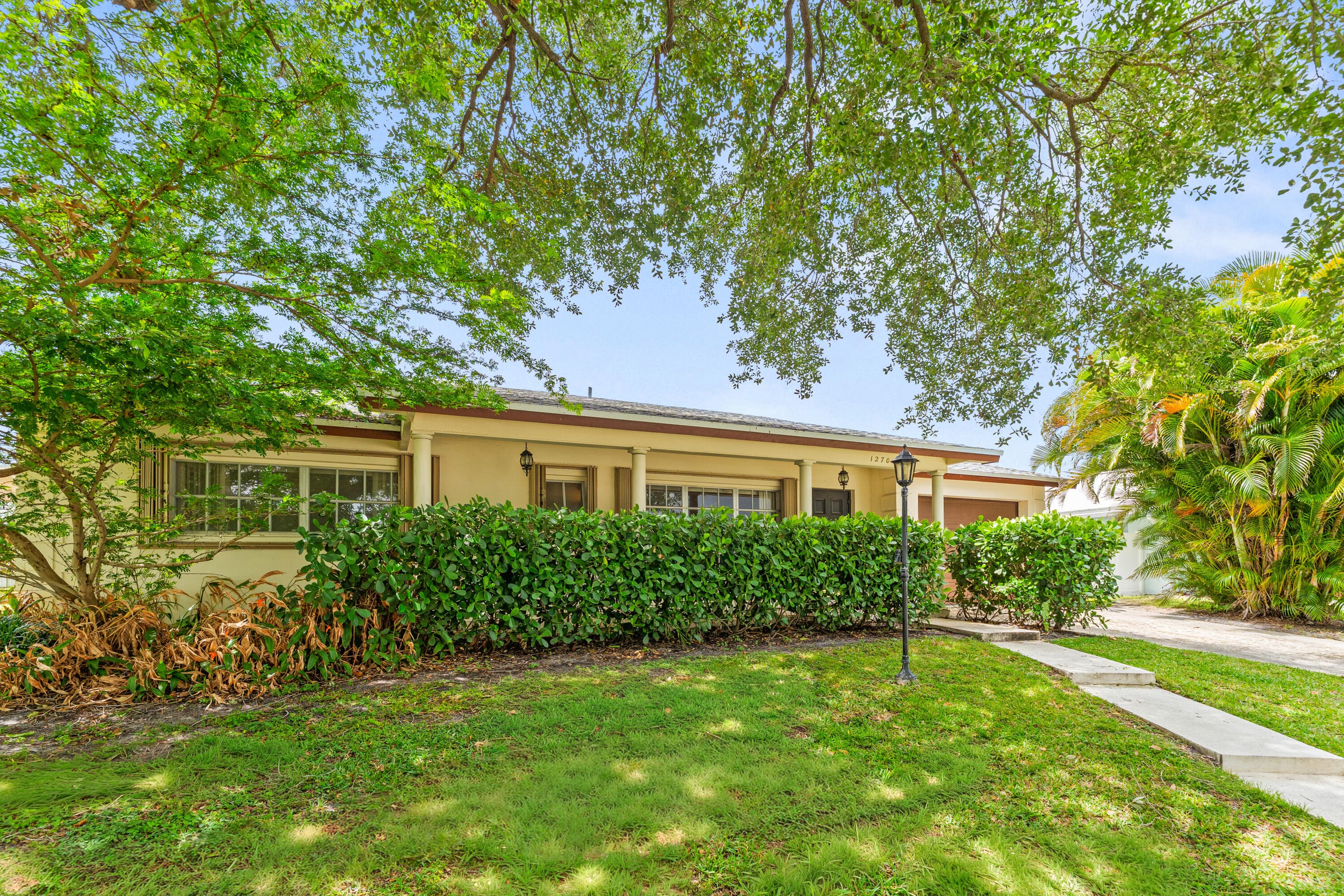 1270 SW 8th Street, Boca Raton, FL 33486 — photo 2 of 32