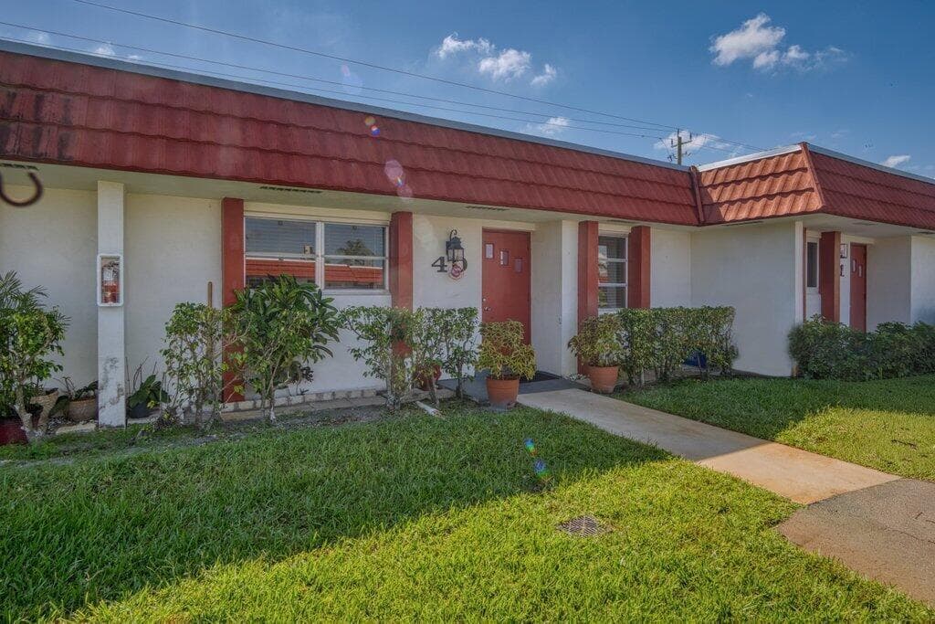5800 W Fernley Dr Drive W 40, Greenacres, FL 33415 — photo 3 of 45