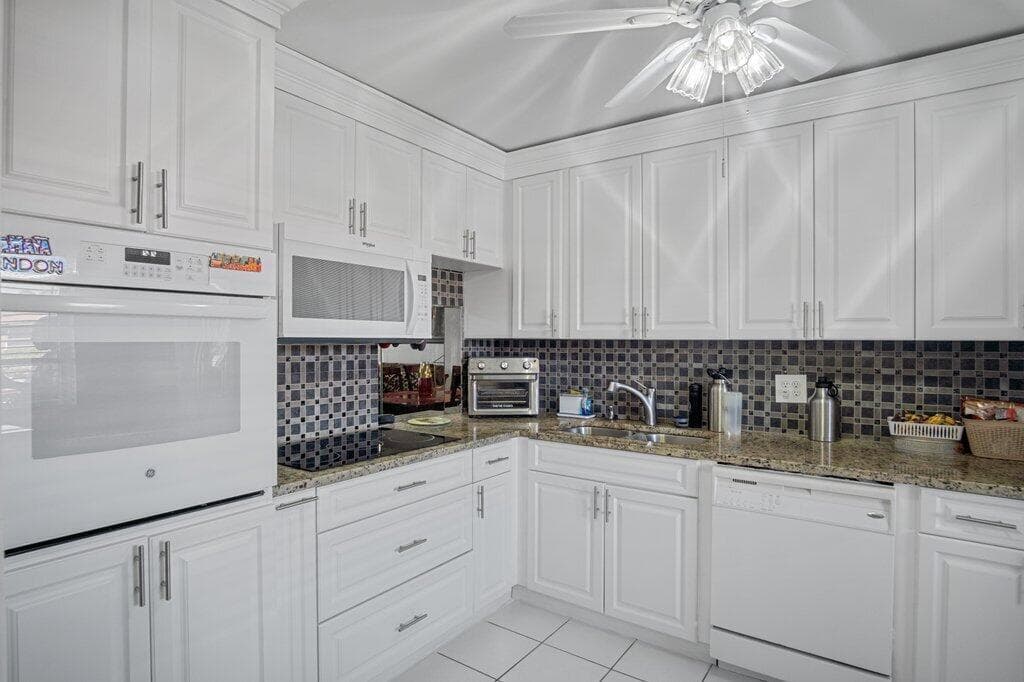 5800 W Fernley Dr Drive W 40, Greenacres, FL 33415 — photo 7 of 45