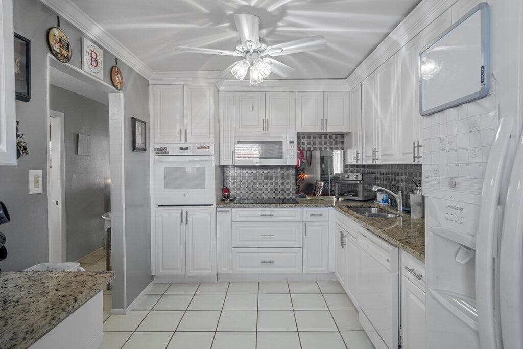 5800 W Fernley Dr Drive W 40, Greenacres, FL 33415 — photo 9 of 45