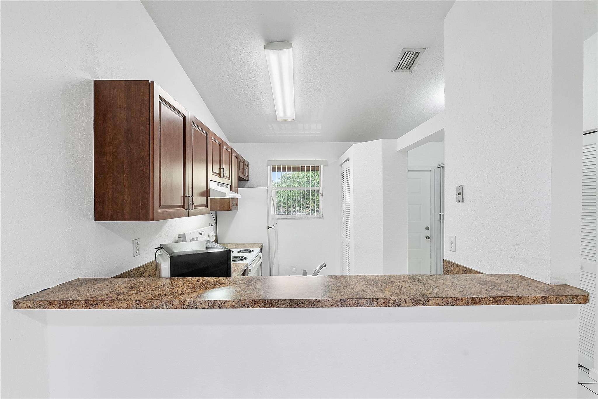 3562 NW 91st Lane 3562, Sunrise, FL 33351 — photo 2 of 14
