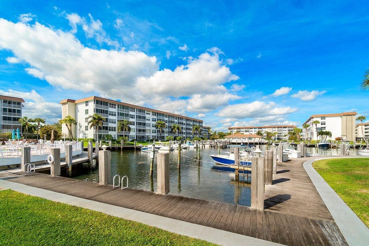 911 Gardenia Drive 153, Delray Beach, FL 33483 — photo 38 of 41