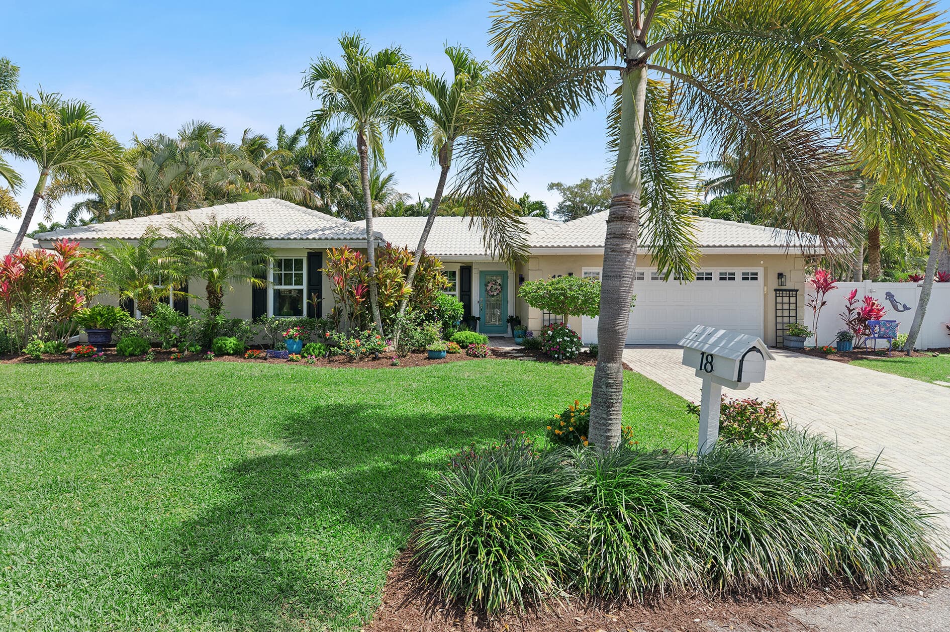 18 NW 25th Court, Delray Beach, FL 33444 — photo 3 of 39