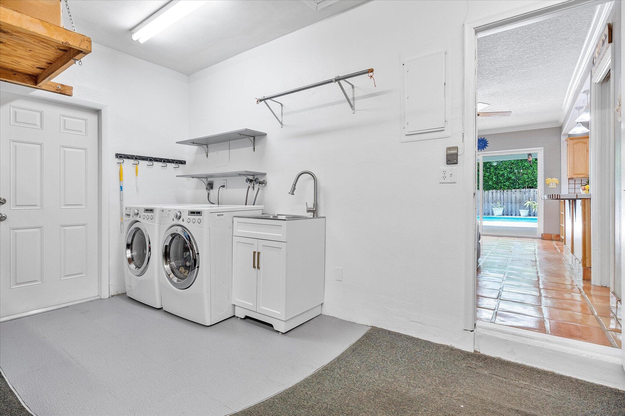 5101 N 36th Court, Hollywood, FL 33021 — photo 31 of 48