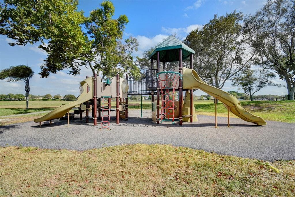 7069 Burgess Drive, Lake Worth, FL 33467 — photo 38 of 41