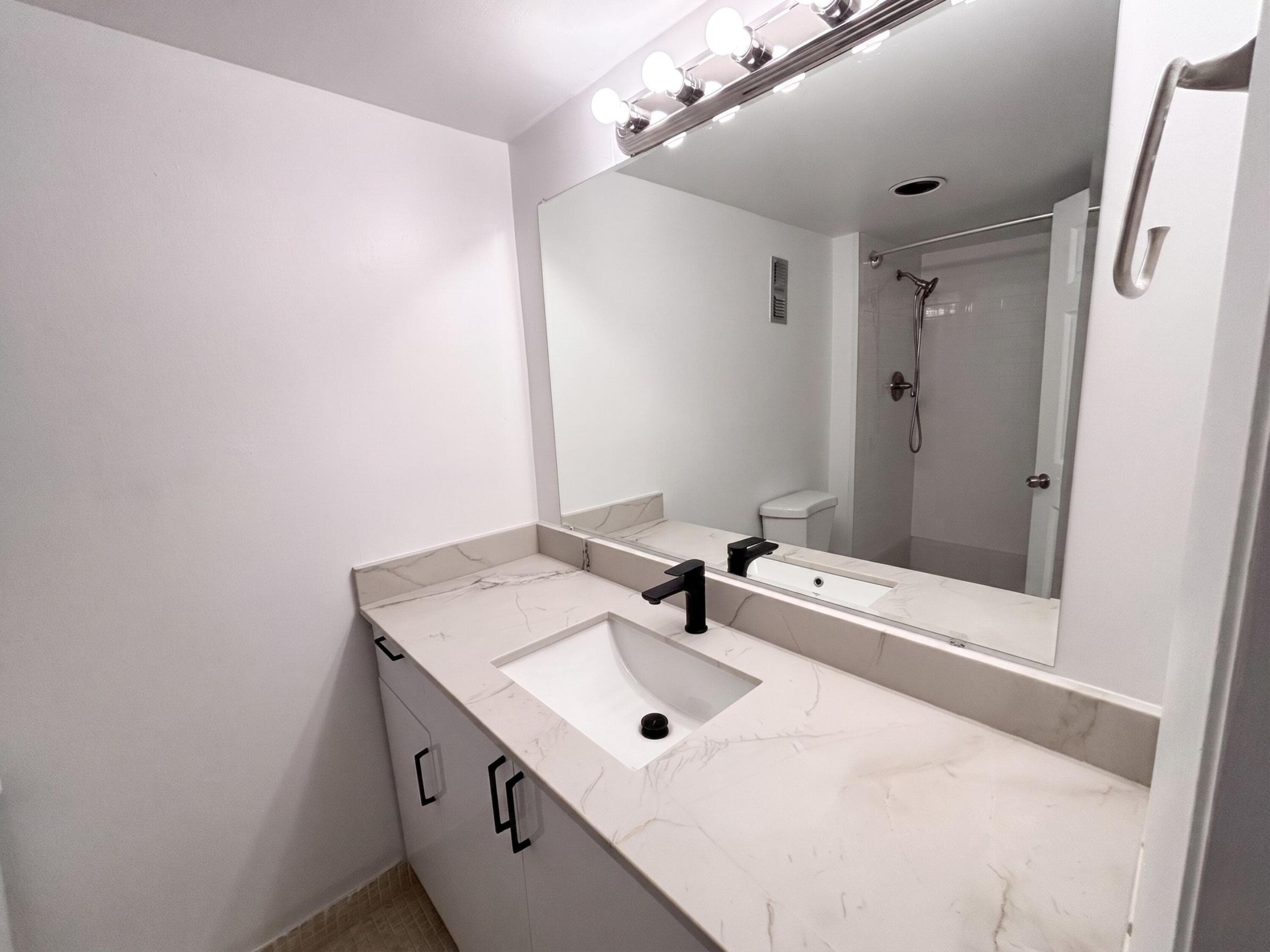 2741 Taft Street 403, Hollywood, FL 33020 — photo 11 of 18