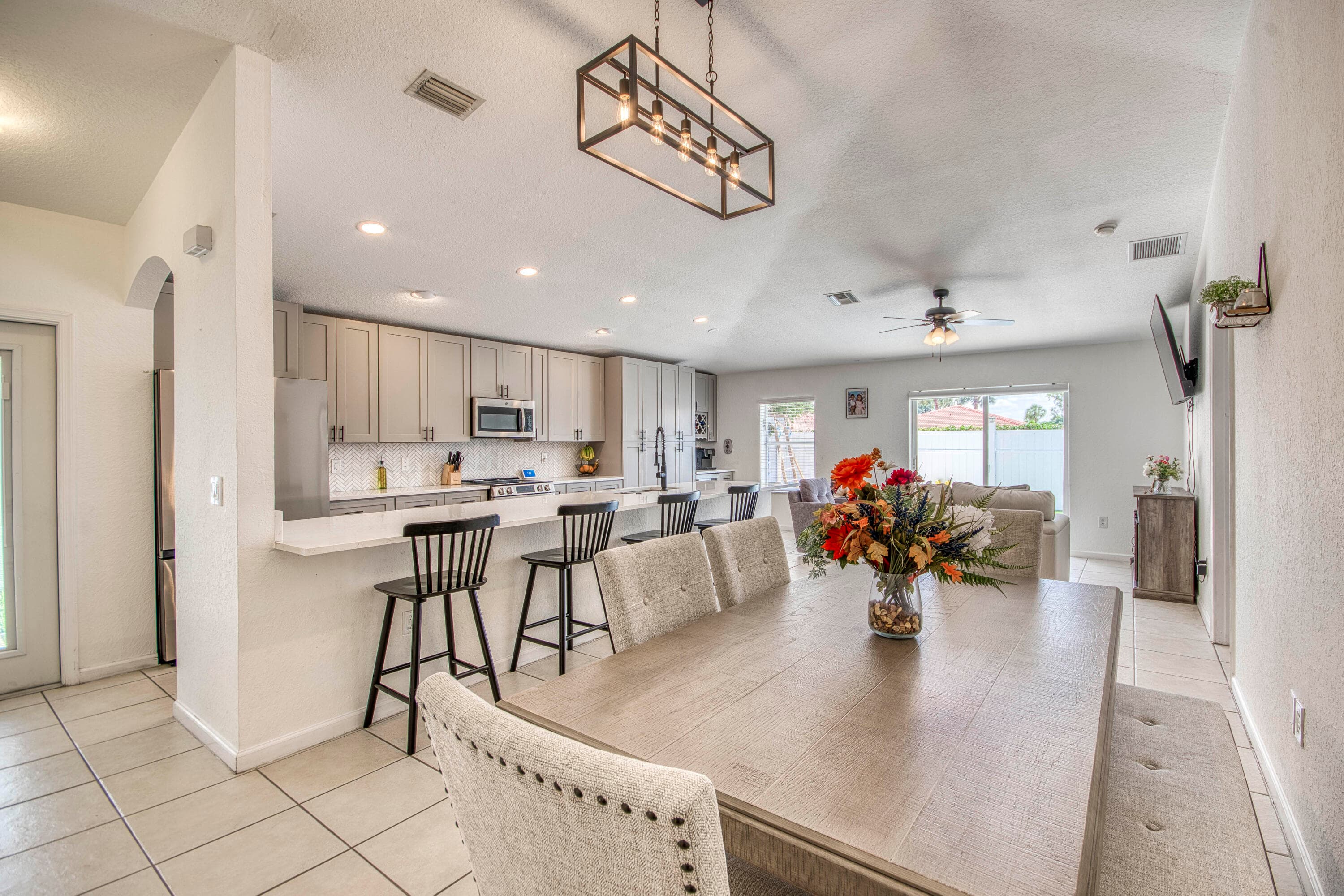 6036 Azalea Circle, West Palm Beach, FL 33415 — photo 4 of 42
