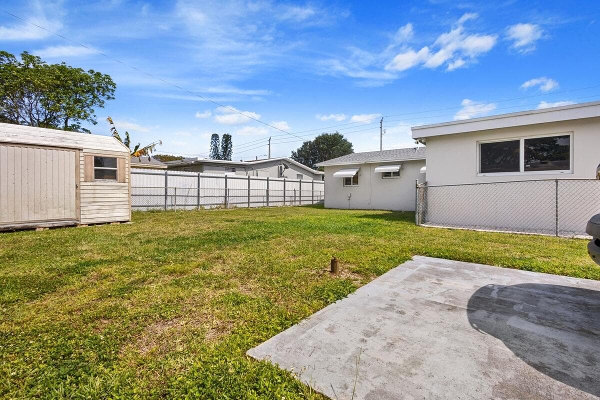 101 NE 195th Street, Miami, FL 33179 — photo 17 of 20