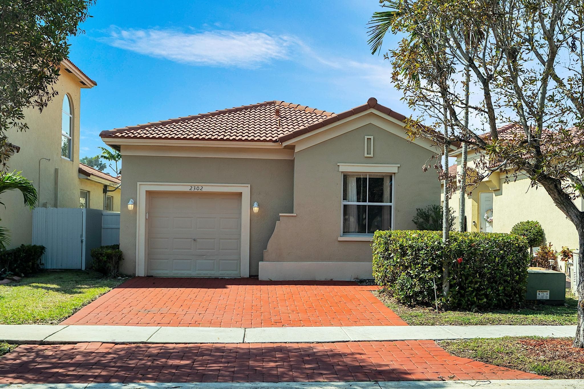 2302 NE 37th Road, Homestead, FL 33033 — photo 2 of 43