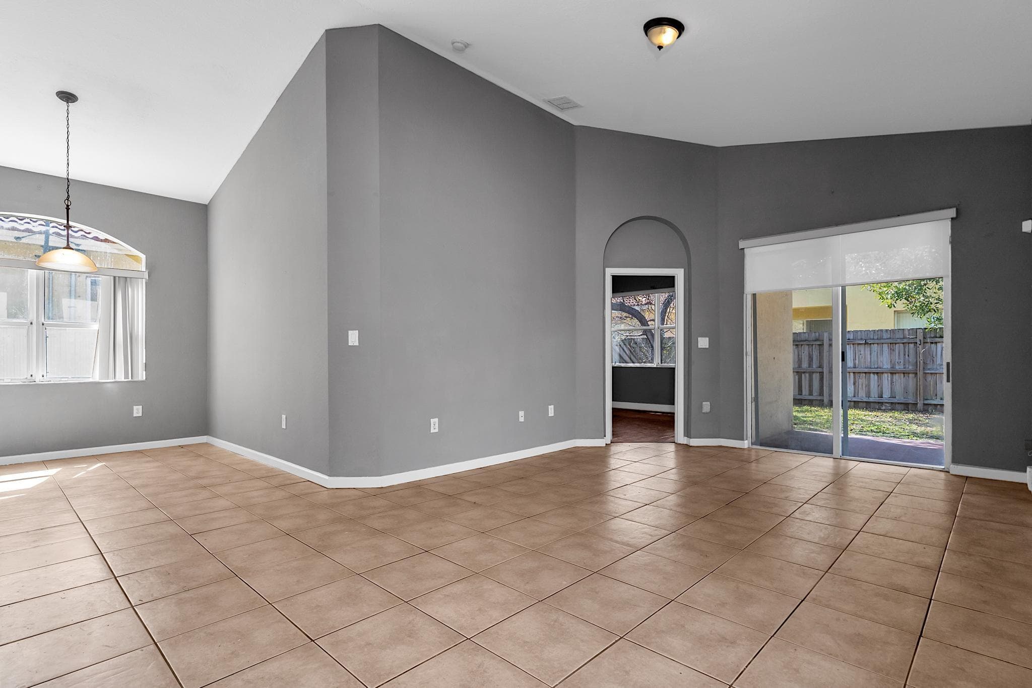 2302 NE 37th Road, Homestead, FL 33033 — photo 5 of 43