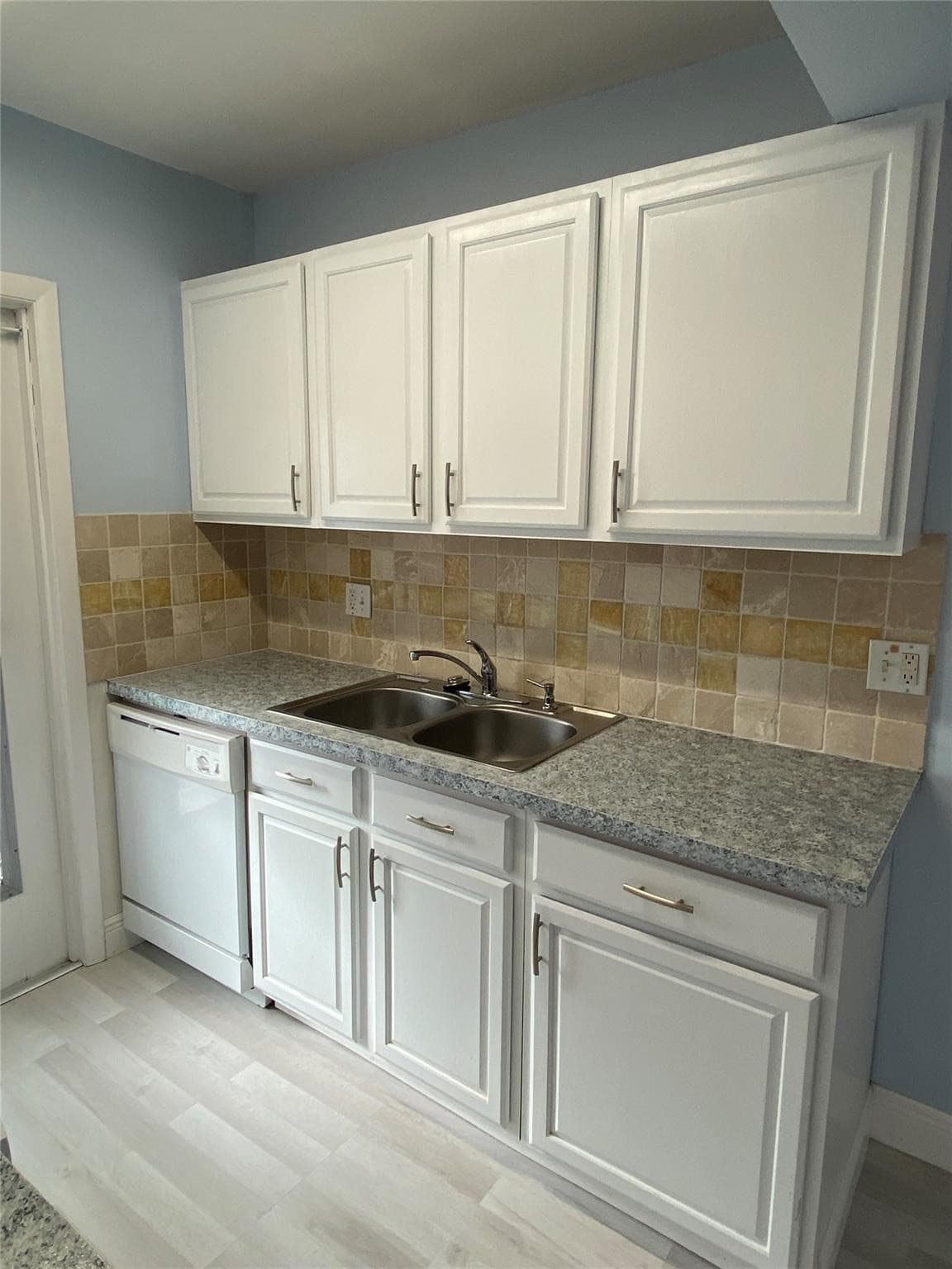 224 Hibiscus Avenue 260, Lauderdale-By-The-Sea, FL 33308 — photo 6 of 26