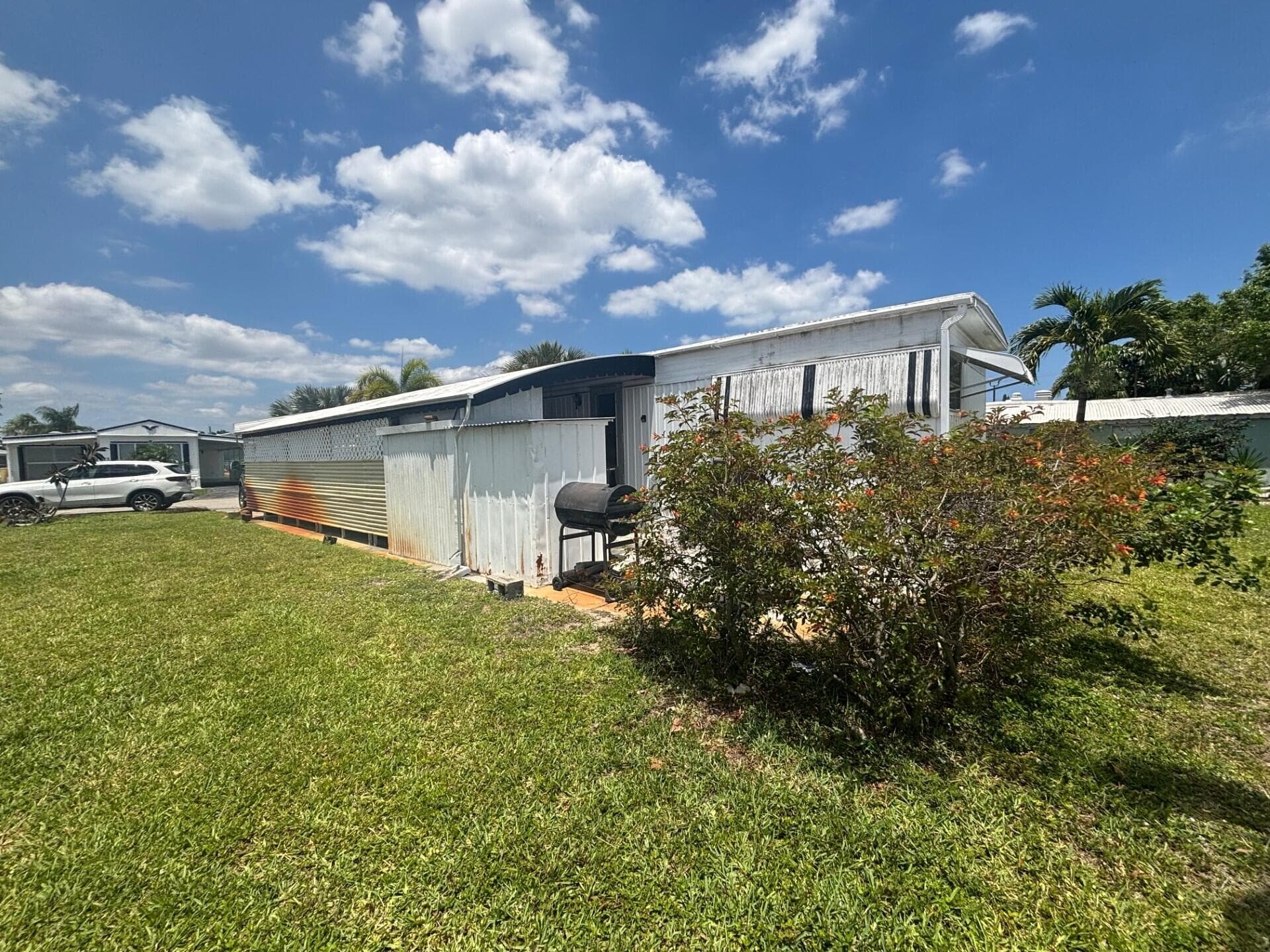 586 NE 47th Street, Deerfield Beach, FL 33064 — photo 26 of 29