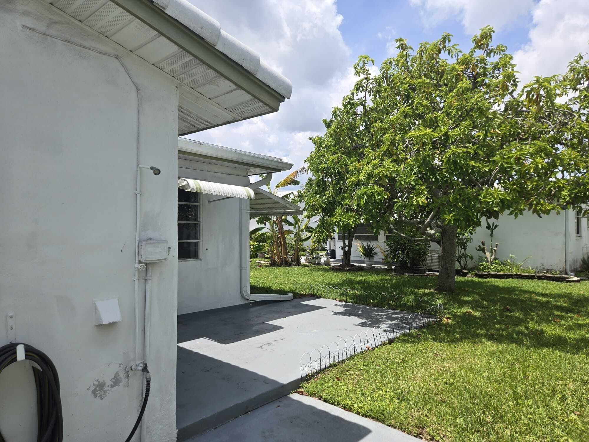 5805 NW 83rd Avenue, Tamarac, FL 33321 — photo 5 of 37