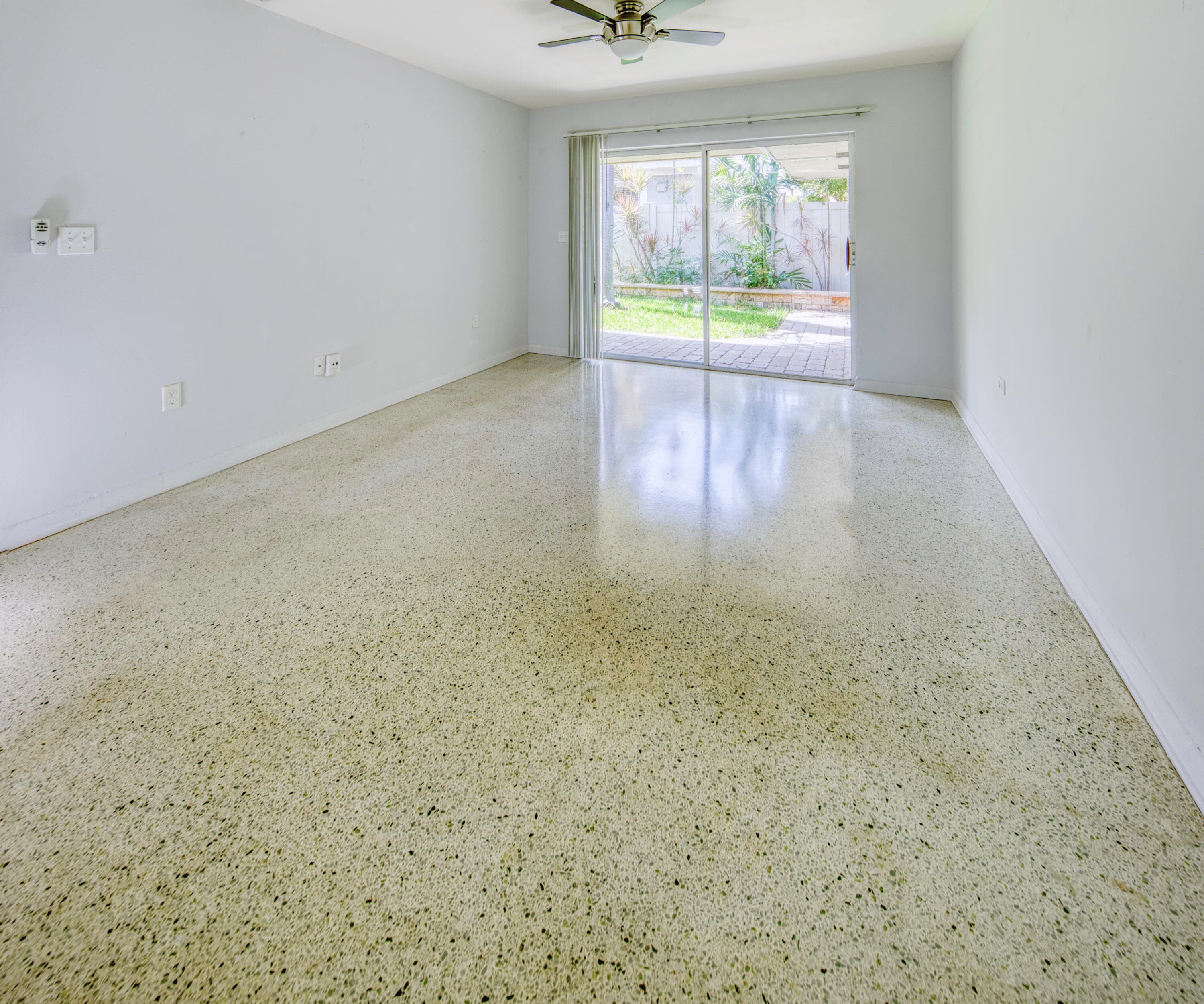 305 S Federal Highway 2, Lake Worth Beach, FL 33460 — photo 12 of 15