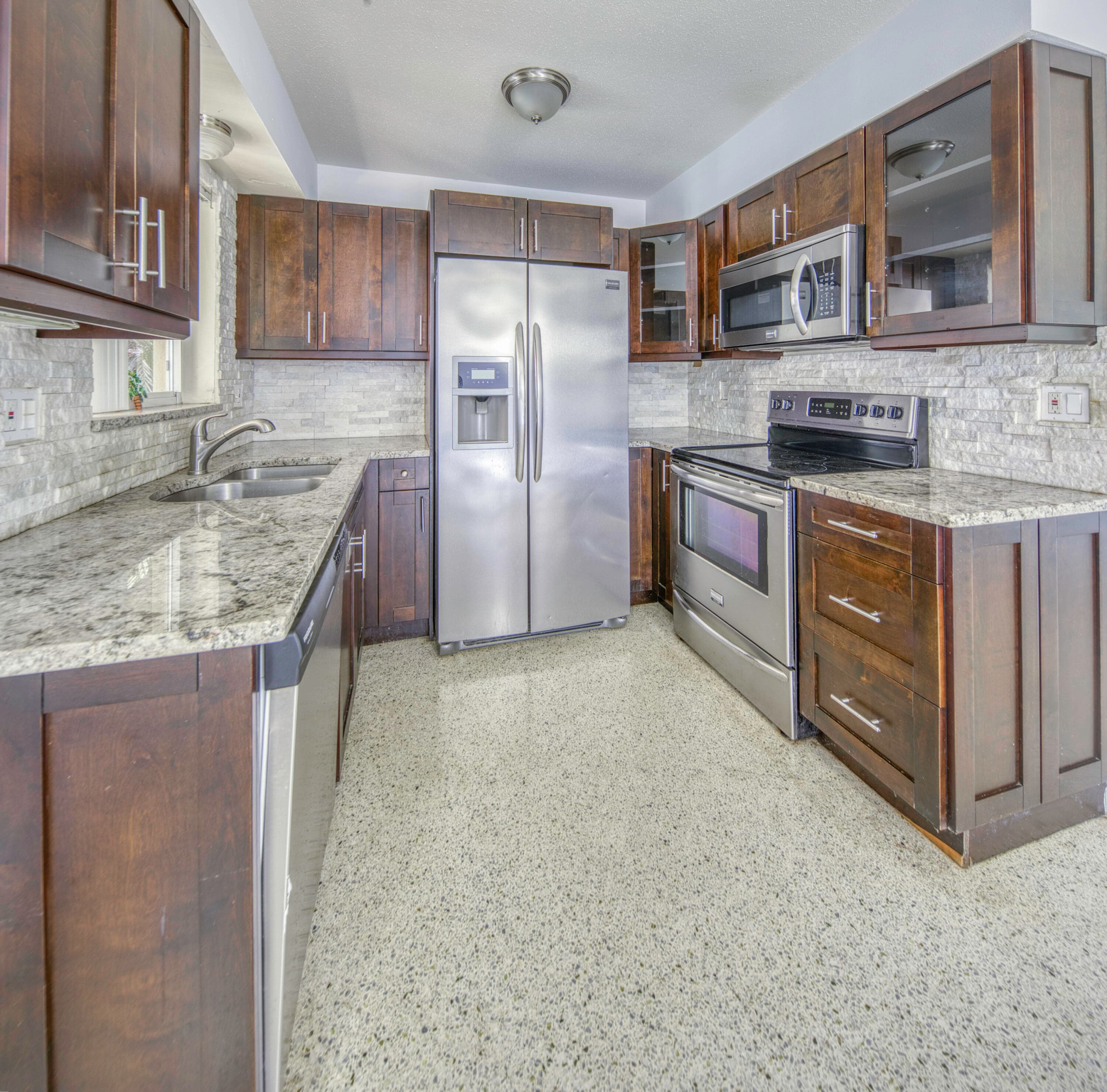 305 S Federal Highway 2, Lake Worth Beach, FL 33460 — photo 11 of 15