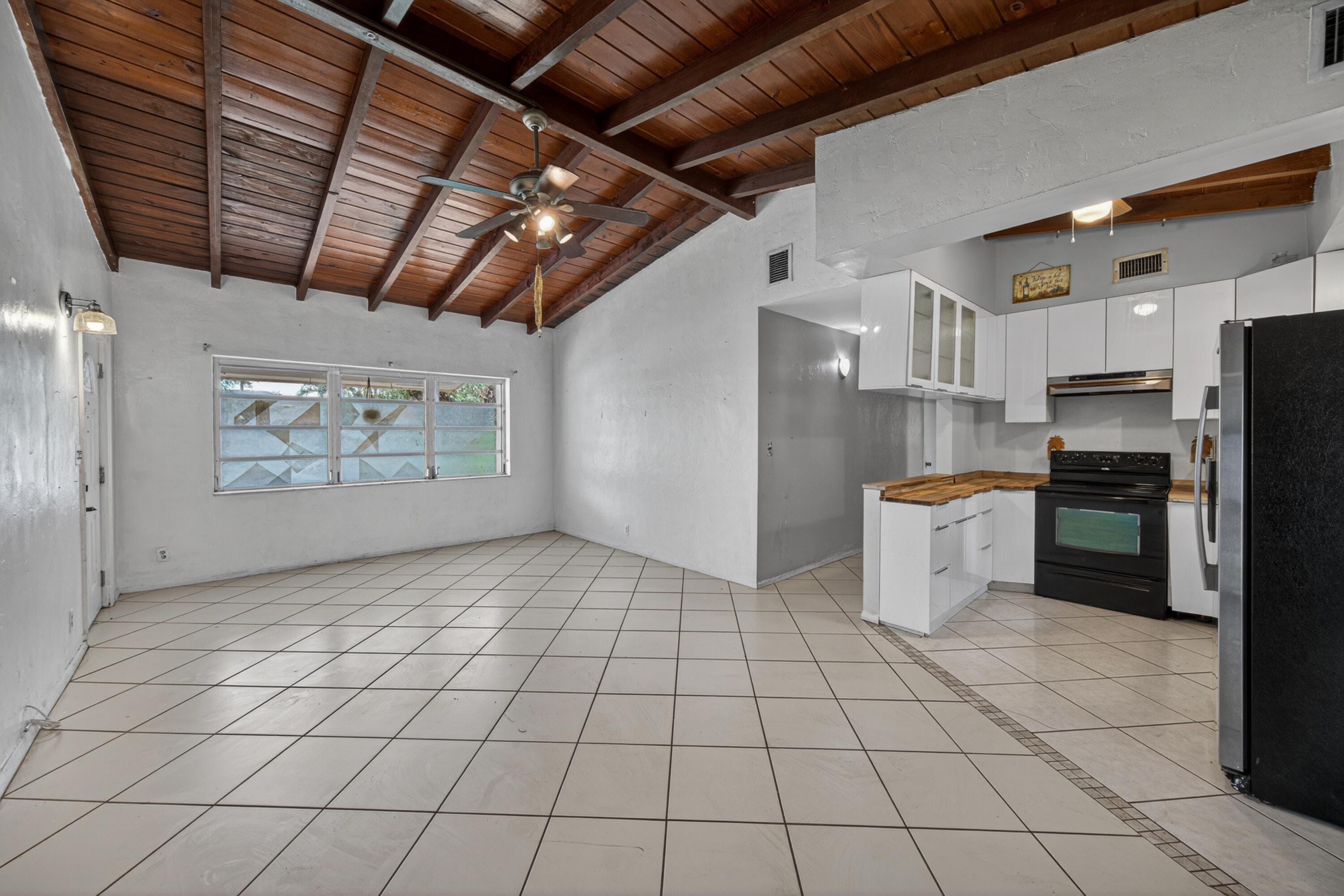 1425 SW 19th Avenue, Fort Lauderdale, FL 33312 — photo 4 of 43