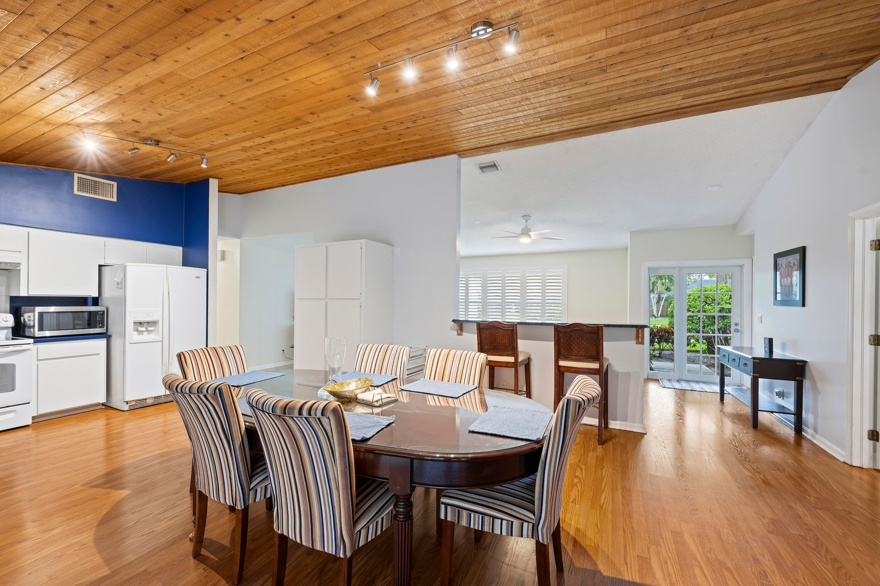 756 Juniper Place, Wellington, FL 33414 — photo 4 of 18