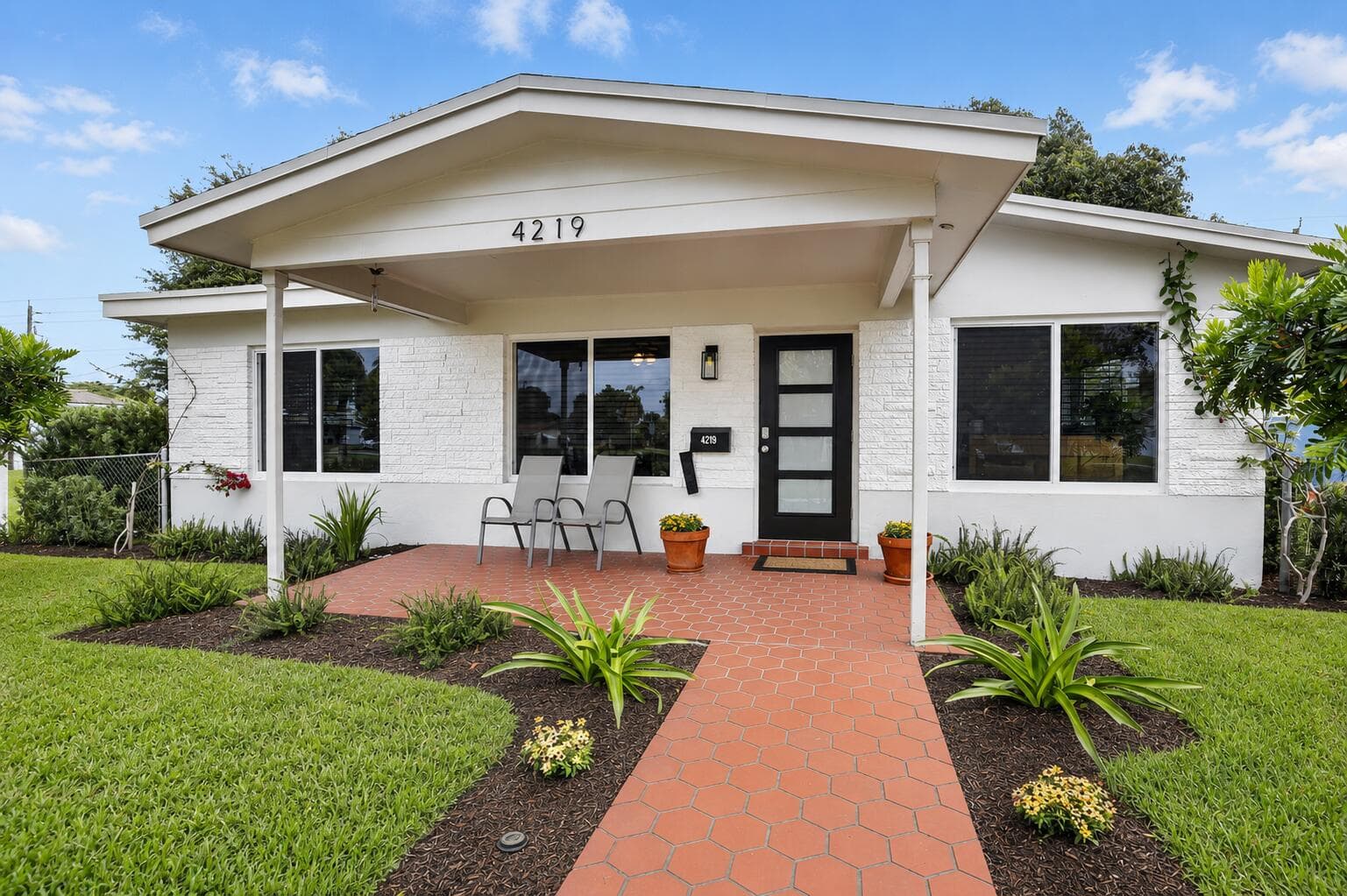 4219 W Park Road, Hollywood, FL 33021 — photo 4 of 44