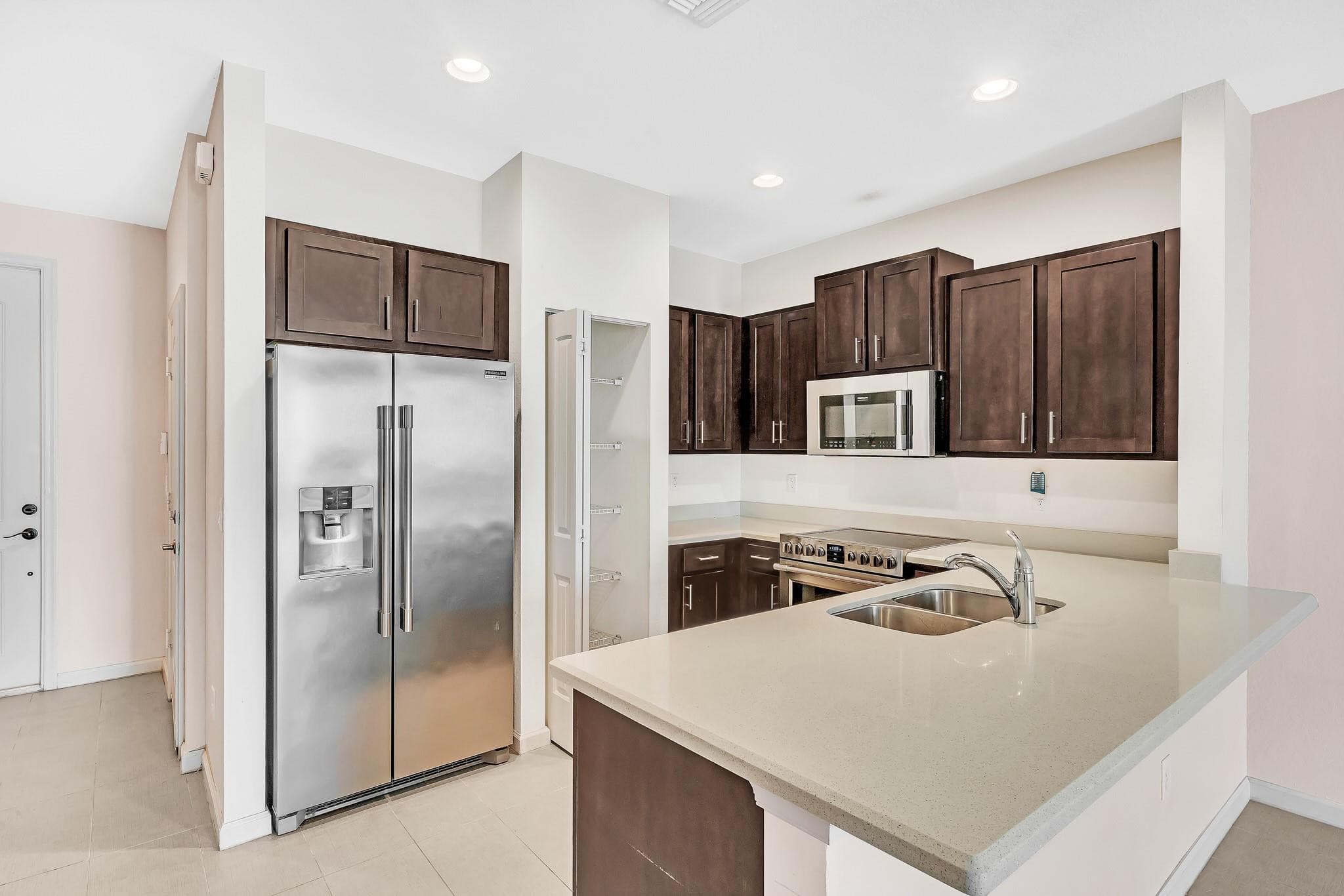 4208 N Dixie Highway 25, Oakland Park, FL 33334 — photo 7 of 26