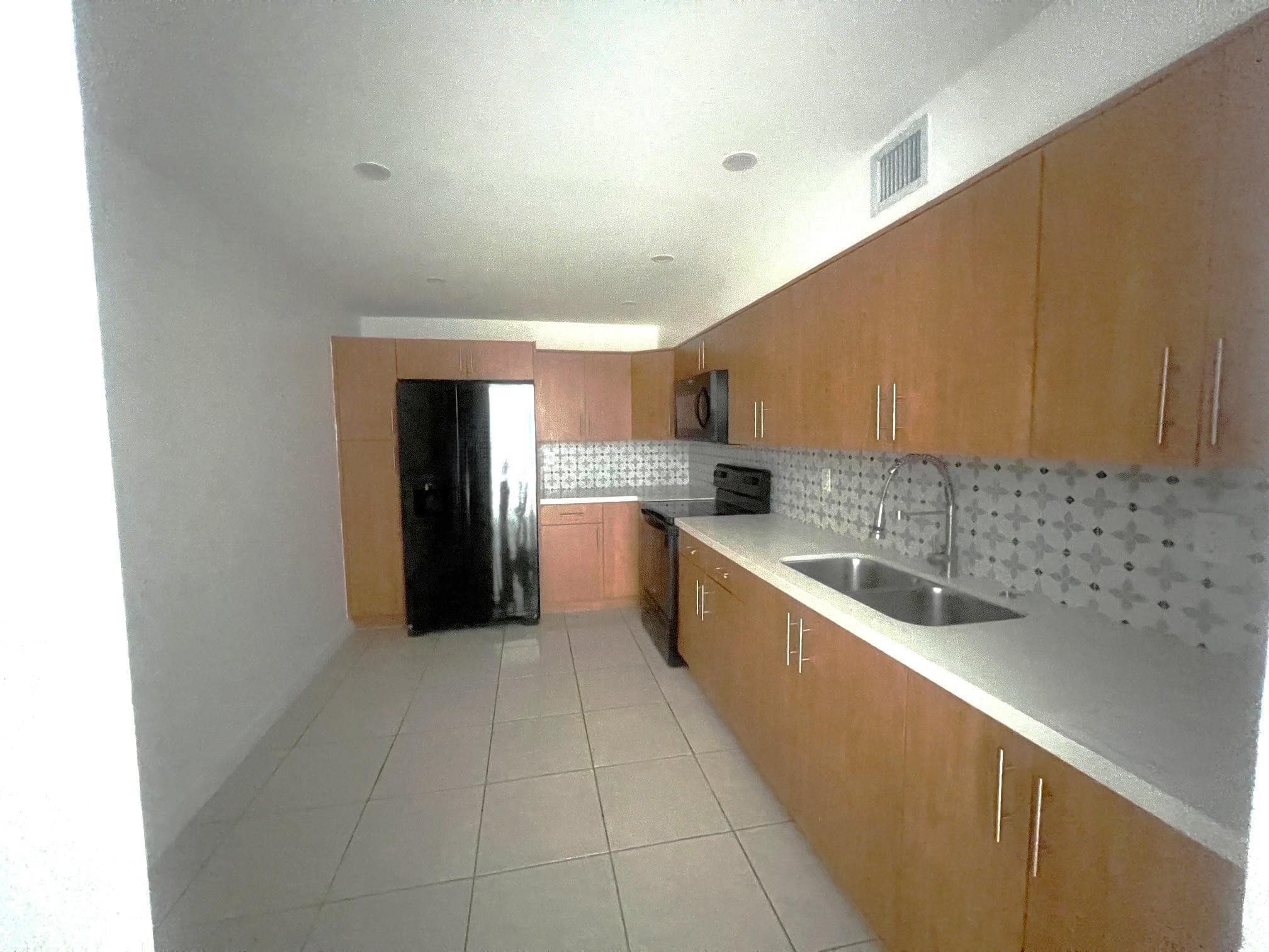 7000 NW 186th Street 4-325, Hialeah, FL 33015 — photo 4 of 21