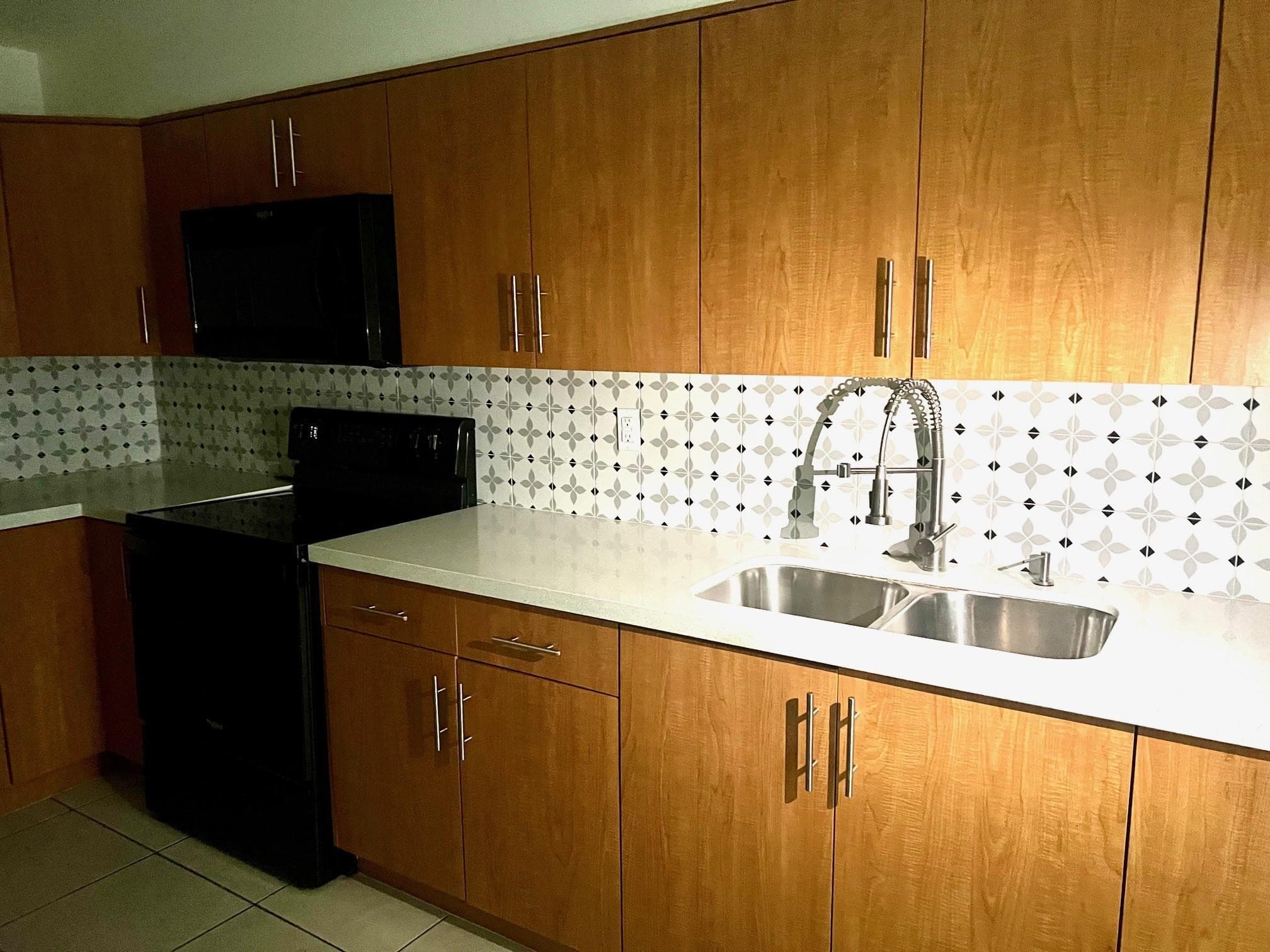 7000 NW 186th Street 4-325, Hialeah, FL 33015 — photo 18 of 21
