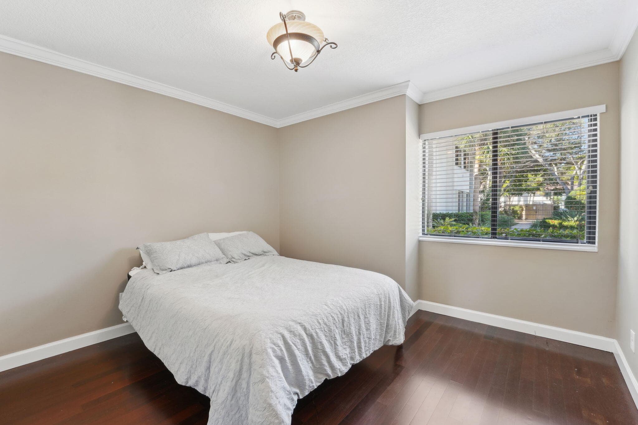 100 Pelican Pointe Drive 101, Delray Beach, FL 33483 — photo 29 of 37