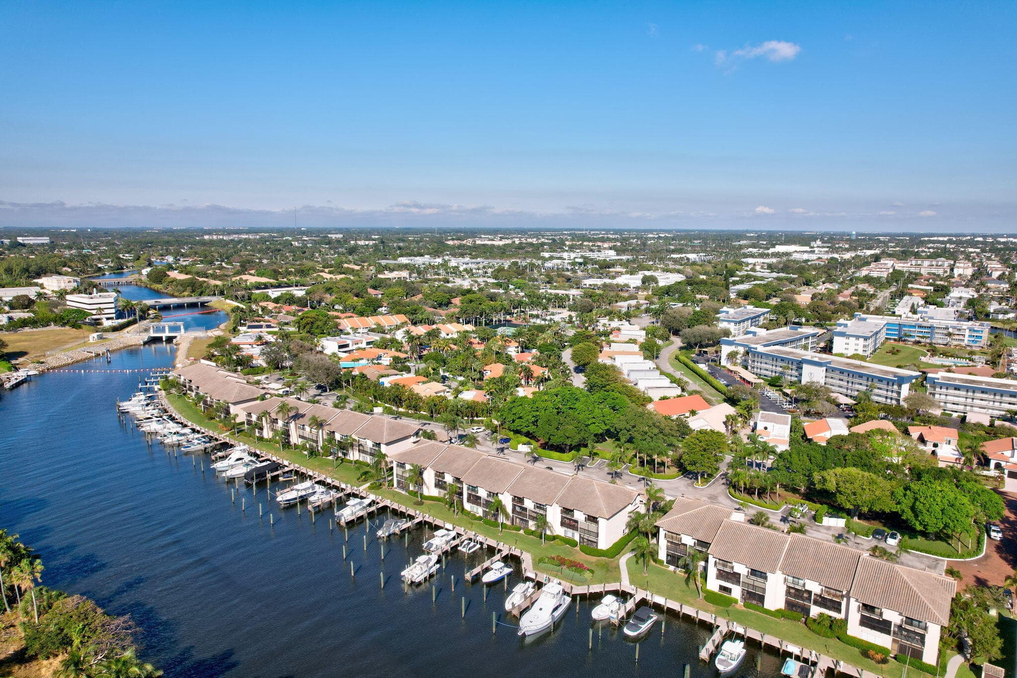 100 Pelican Pointe Drive 101, Delray Beach, FL 33483 — photo 34 of 37