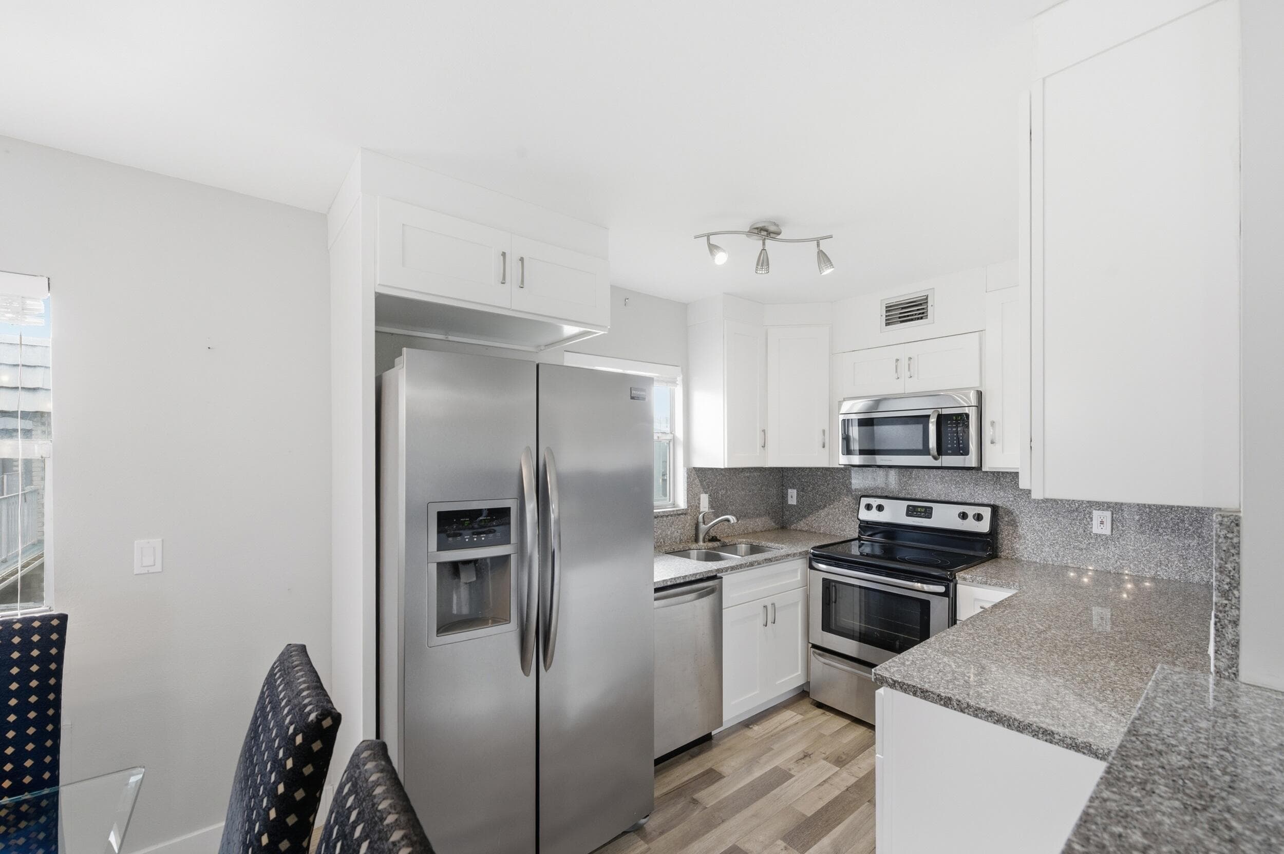 756 Flanders P, Delray Beach, FL 33484 — photo 13 of 60