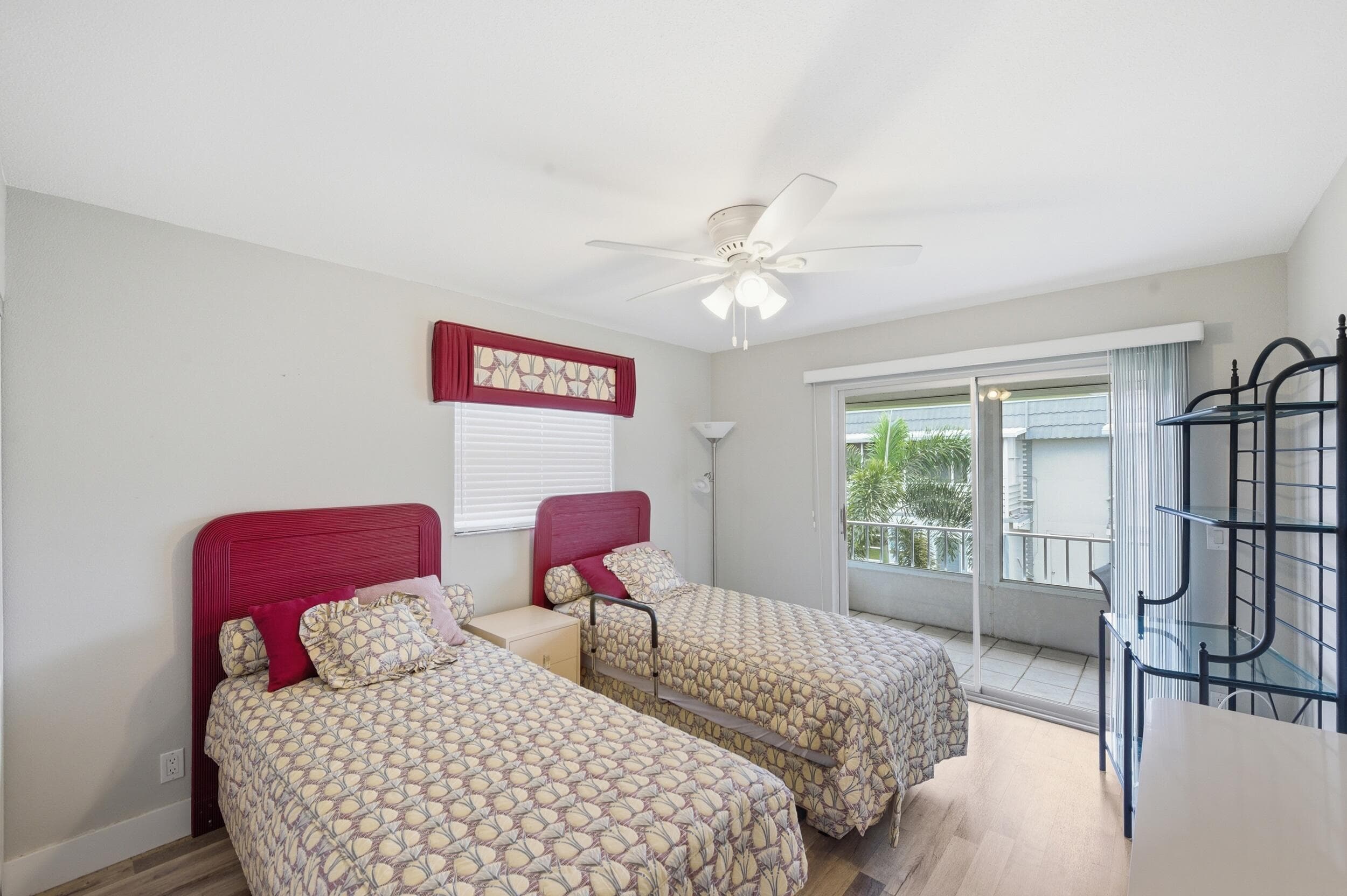 756 Flanders P, Delray Beach, FL 33484 — photo 14 of 60
