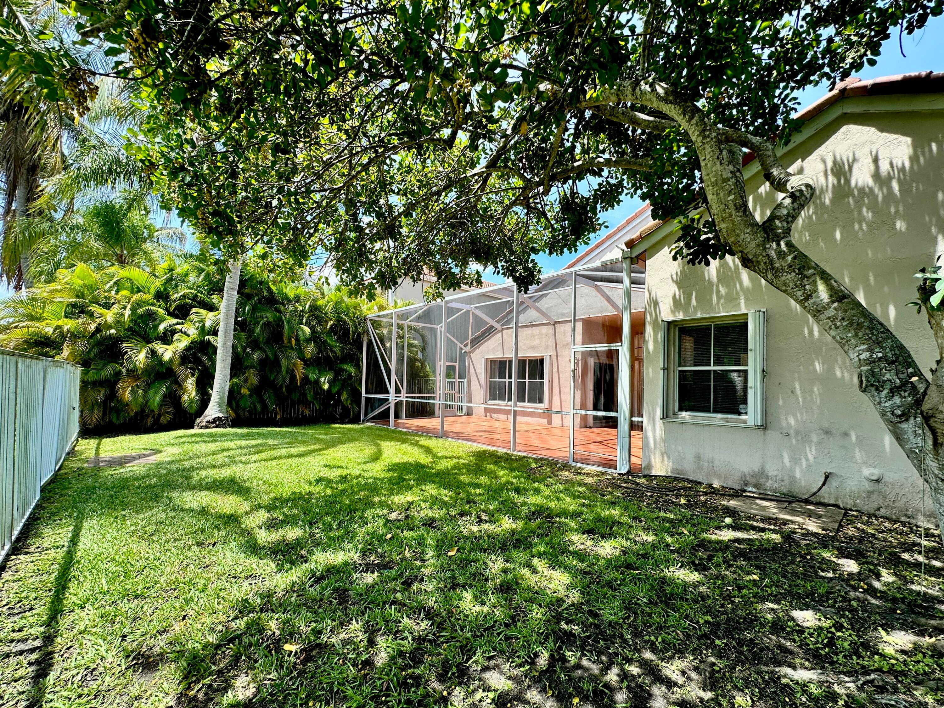 386 Carrington Drive, Weston, FL 33326 — photo 8 of 33