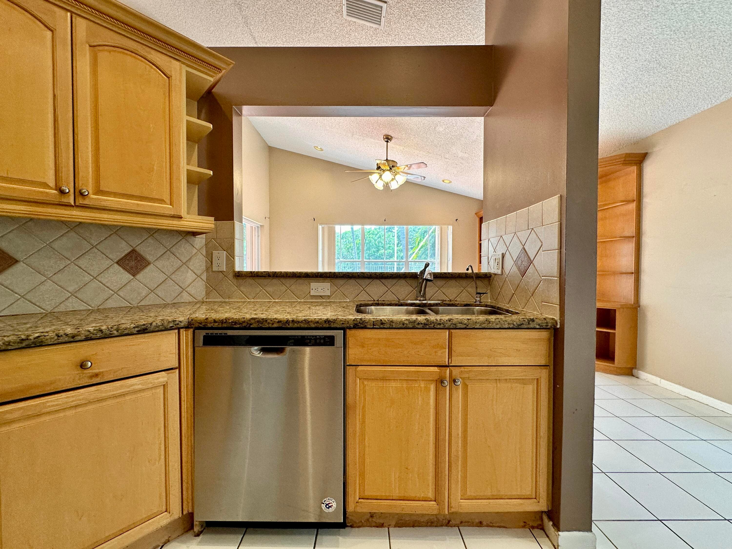386 Carrington Drive, Weston, FL 33326 — photo 20 of 33