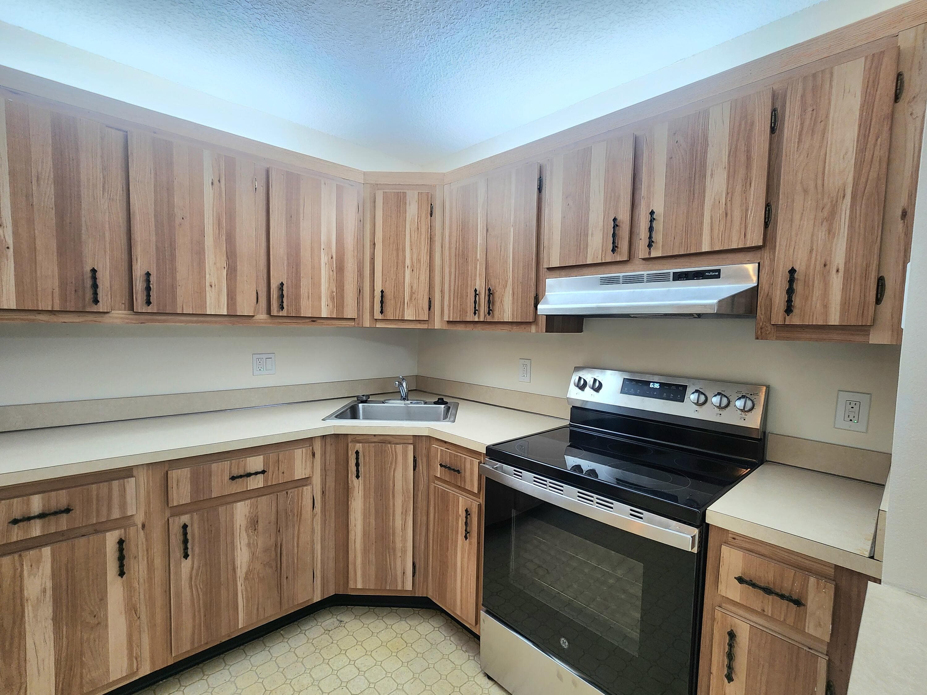 133 Lake Pine Circle, Greenacres, FL 33463 — photo 3 of 11