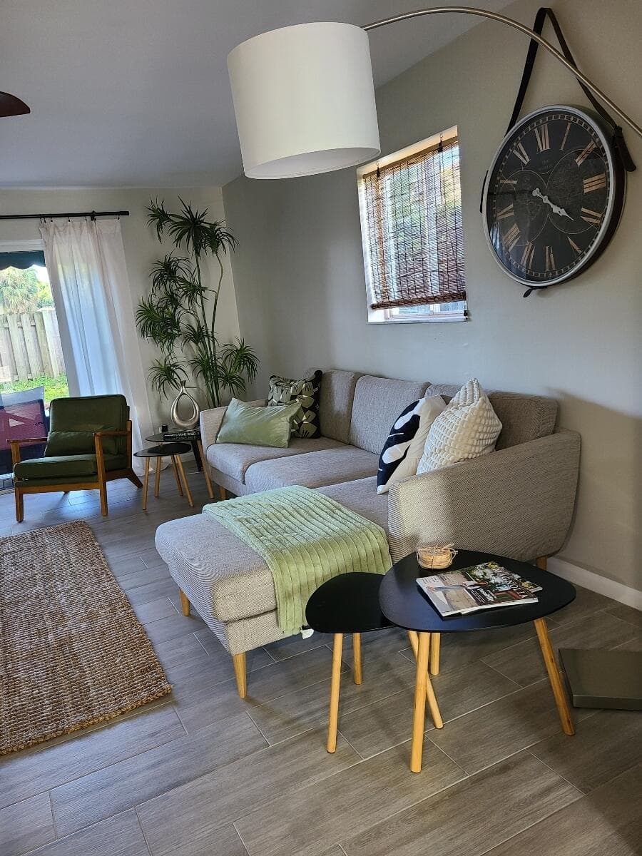 690 SE 23rd Avenue 1, Pompano Beach, FL 33062 — photo 5 of 19