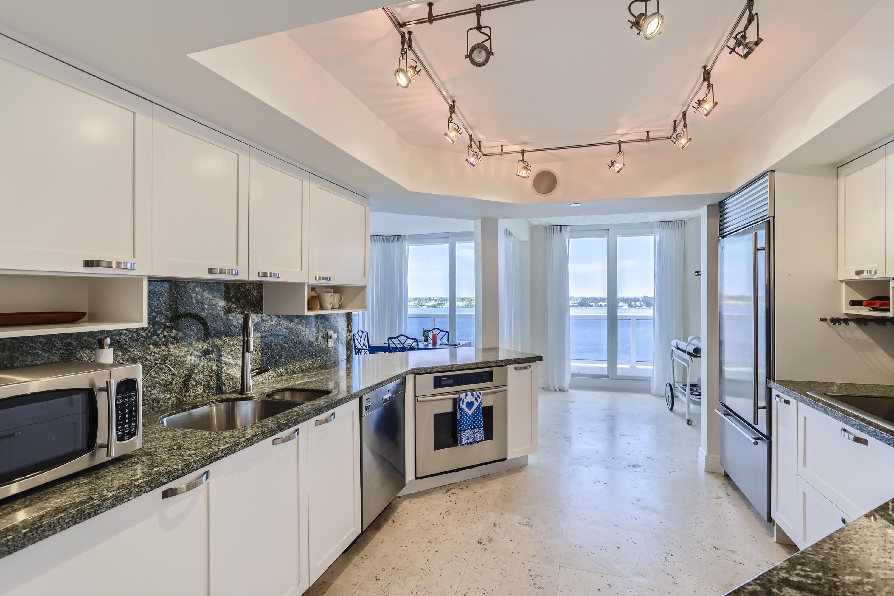 1617 N Flagler Drive 9b, West Palm Beach, FL 33407 — photo 3 of 11