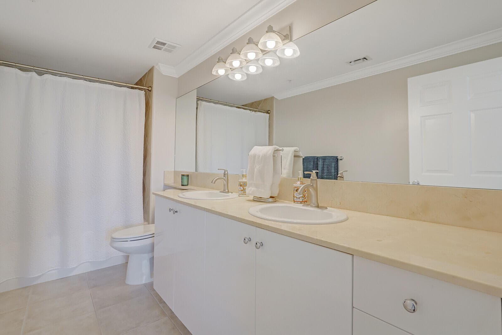 804 E Windward Way, Lantana, FL 33462 — photo 17 of 33