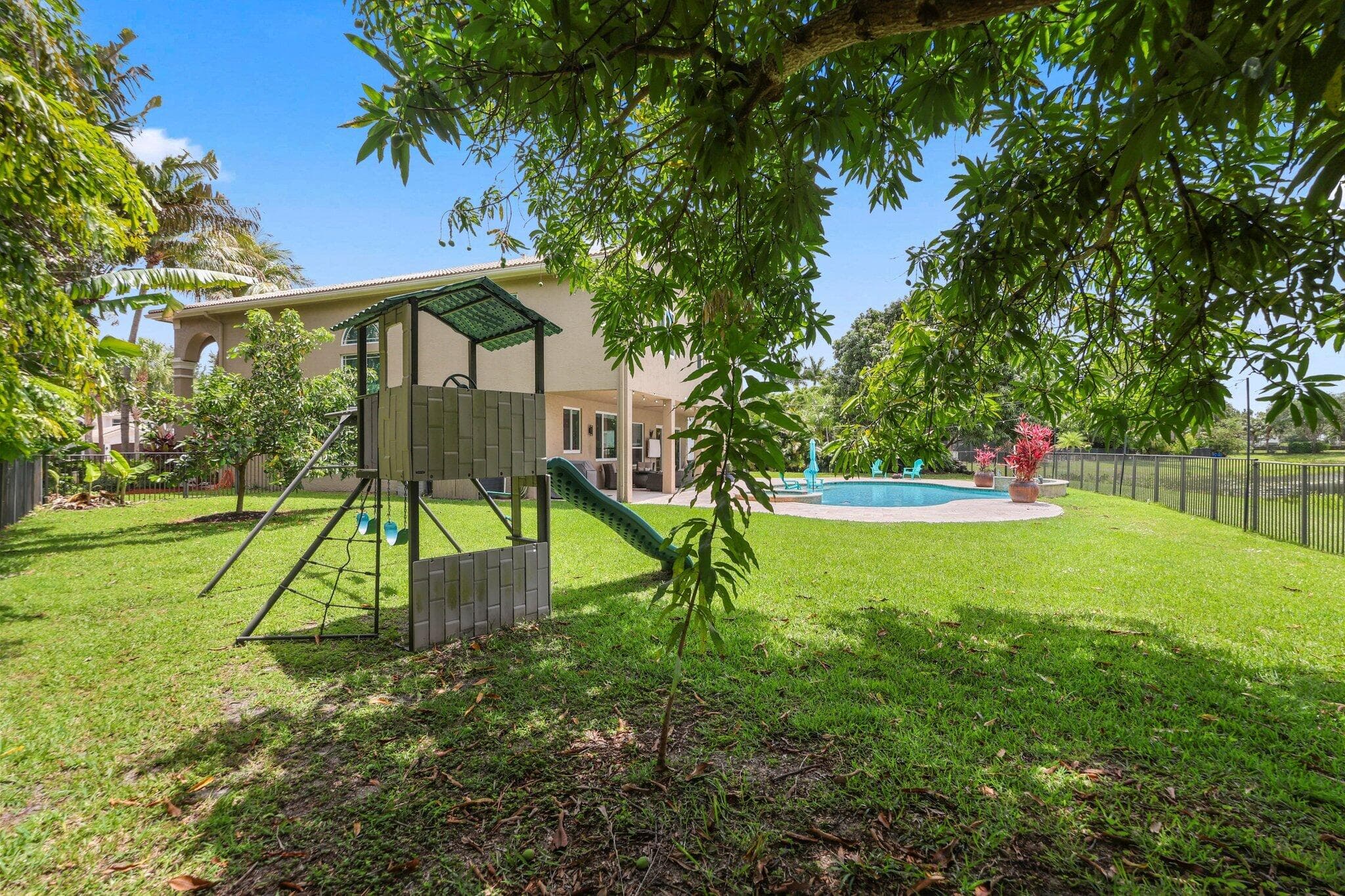 8578 Trailwinds Court, Boynton Beach, FL 33473 — photo 46 of 93