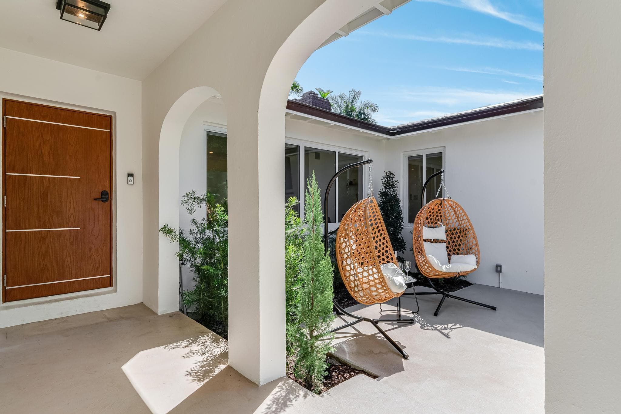 616 NE 16th Terrace, Fort Lauderdale, FL 33304 — photo 4 of 60