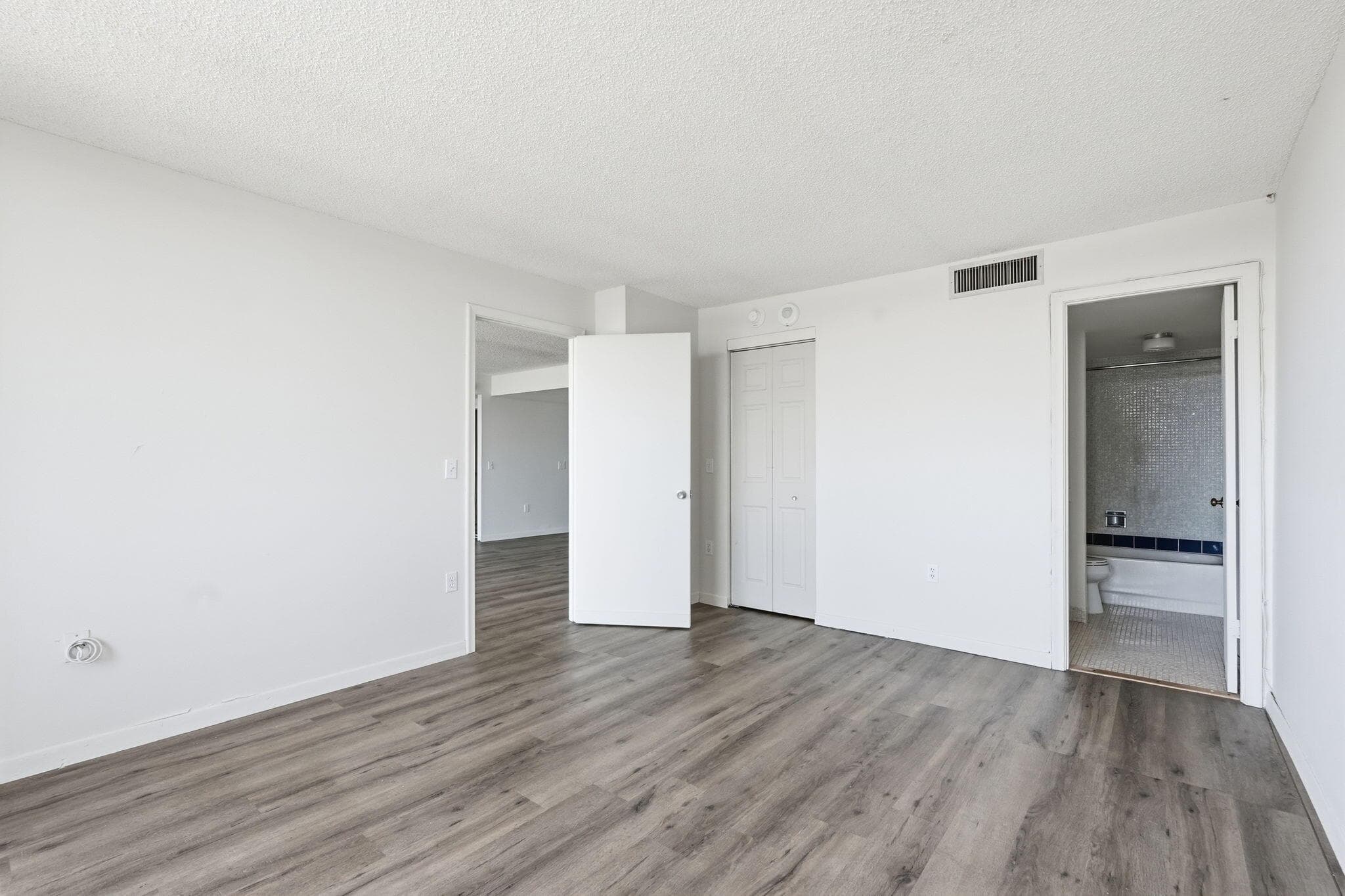 5600 N Flagler Drive 1110, West Palm Beach, FL 33407 — photo 15 of 42