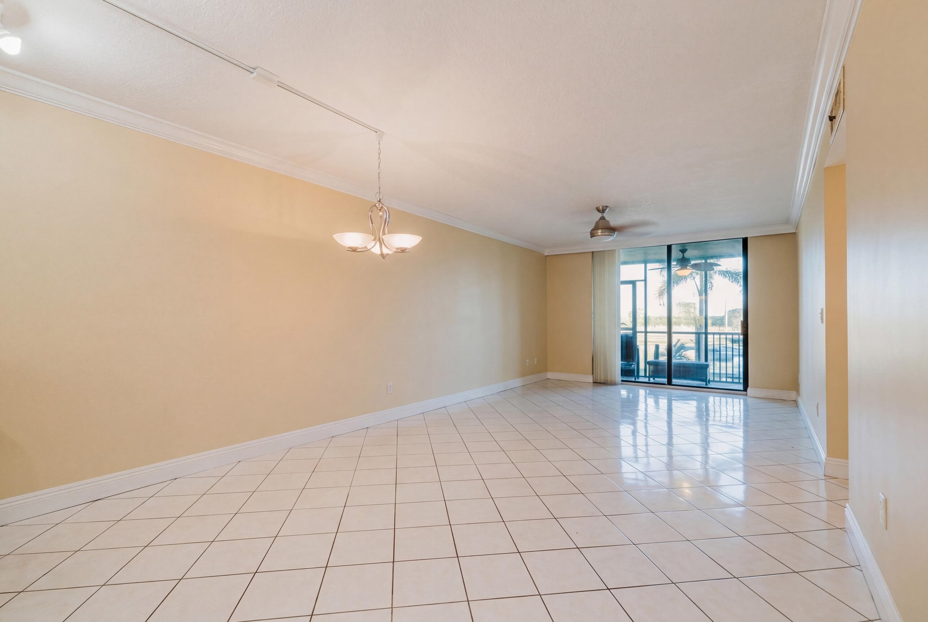 109 Lake Emerald Drive, Oakland Park, FL 33309 — photo 7 of 28