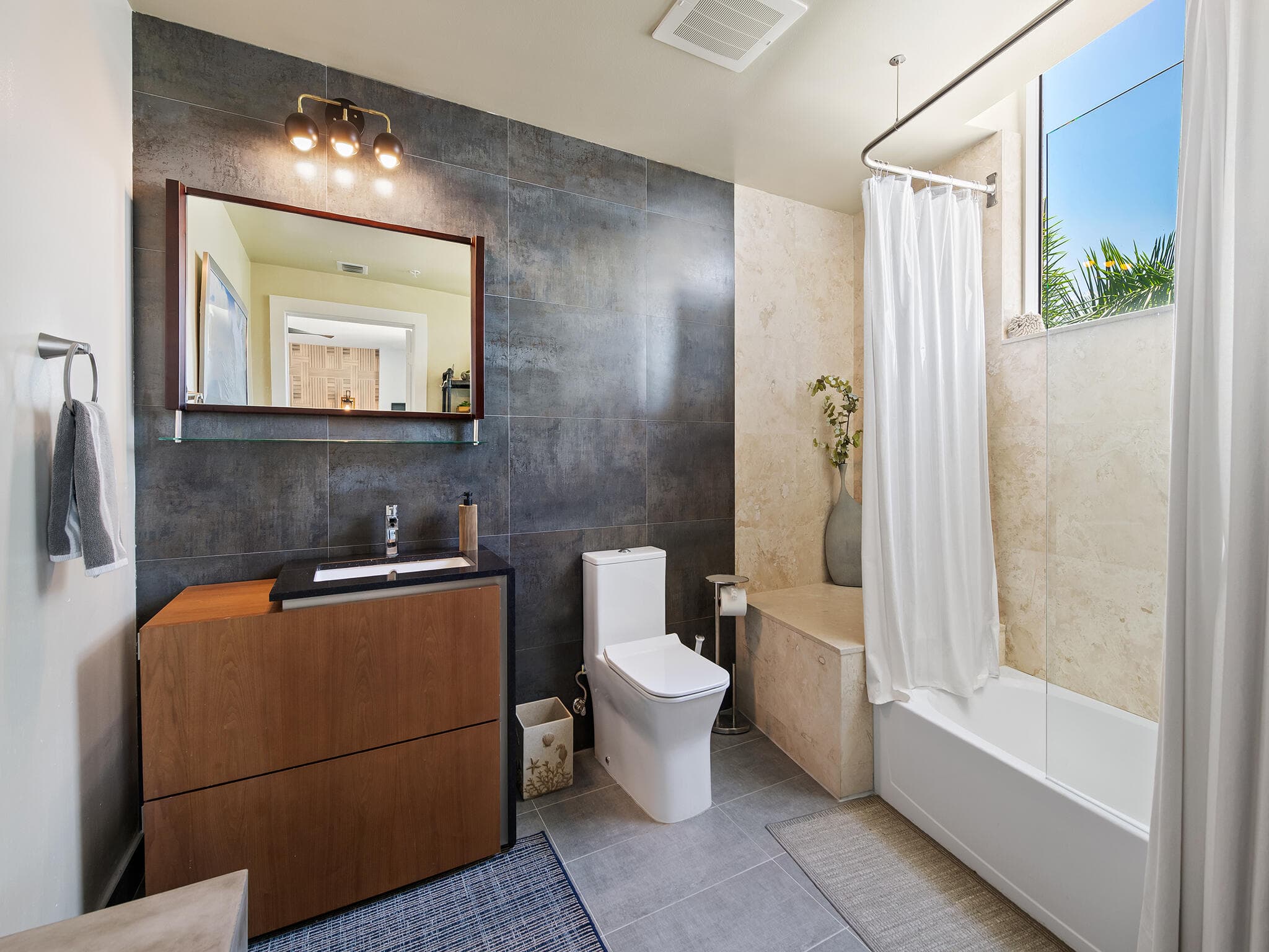 704 N Ocean Boulevard 404, Pompano Beach, FL 33062 — photo 31 of 44